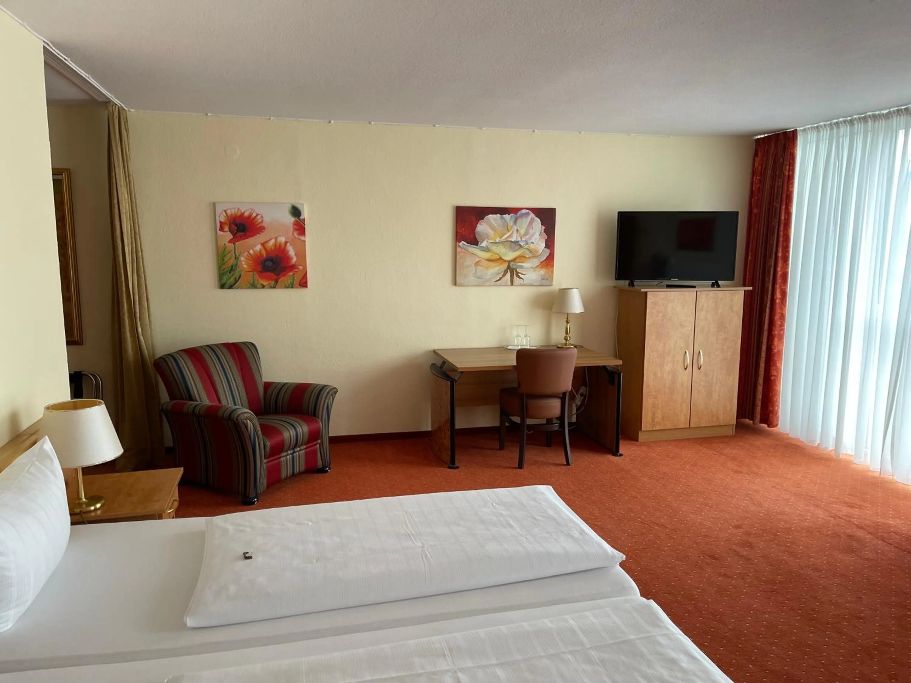 Bed in PANORAMA HOTEL in Neustadt an der Weinstraße