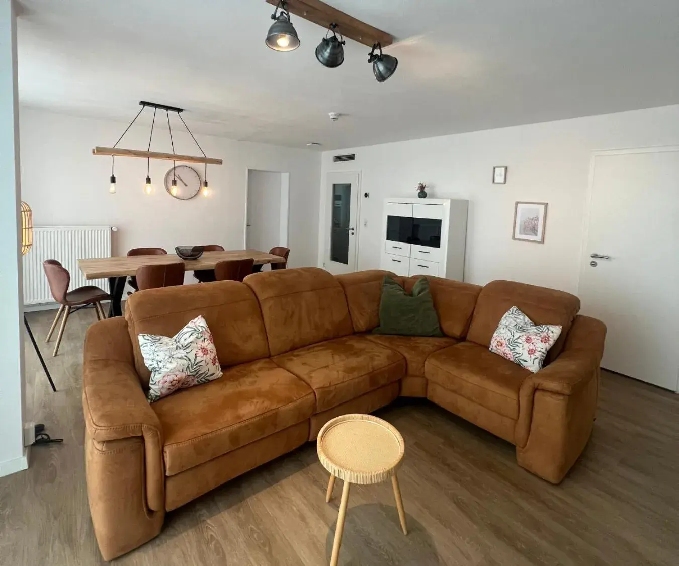 One-Bedroom Deluxe Apartment - single occupancy in PANORAMA HOTEL in Neustadt an der Weinstraße One-Bedroom Deluxe Apartment - single occupancy in PANORAMA HOTEL in Neustadt an der Weinstraße