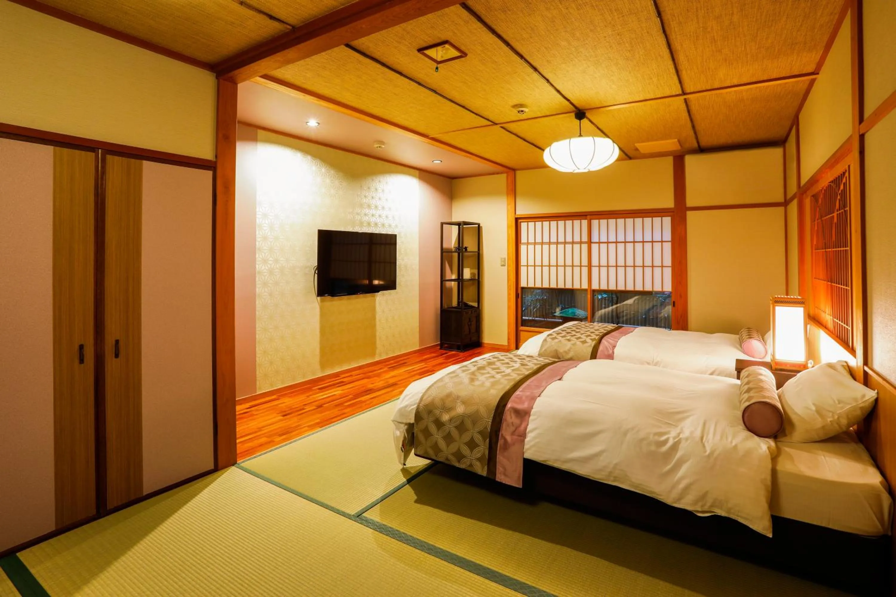 Bed in Kinosaki Tenboen