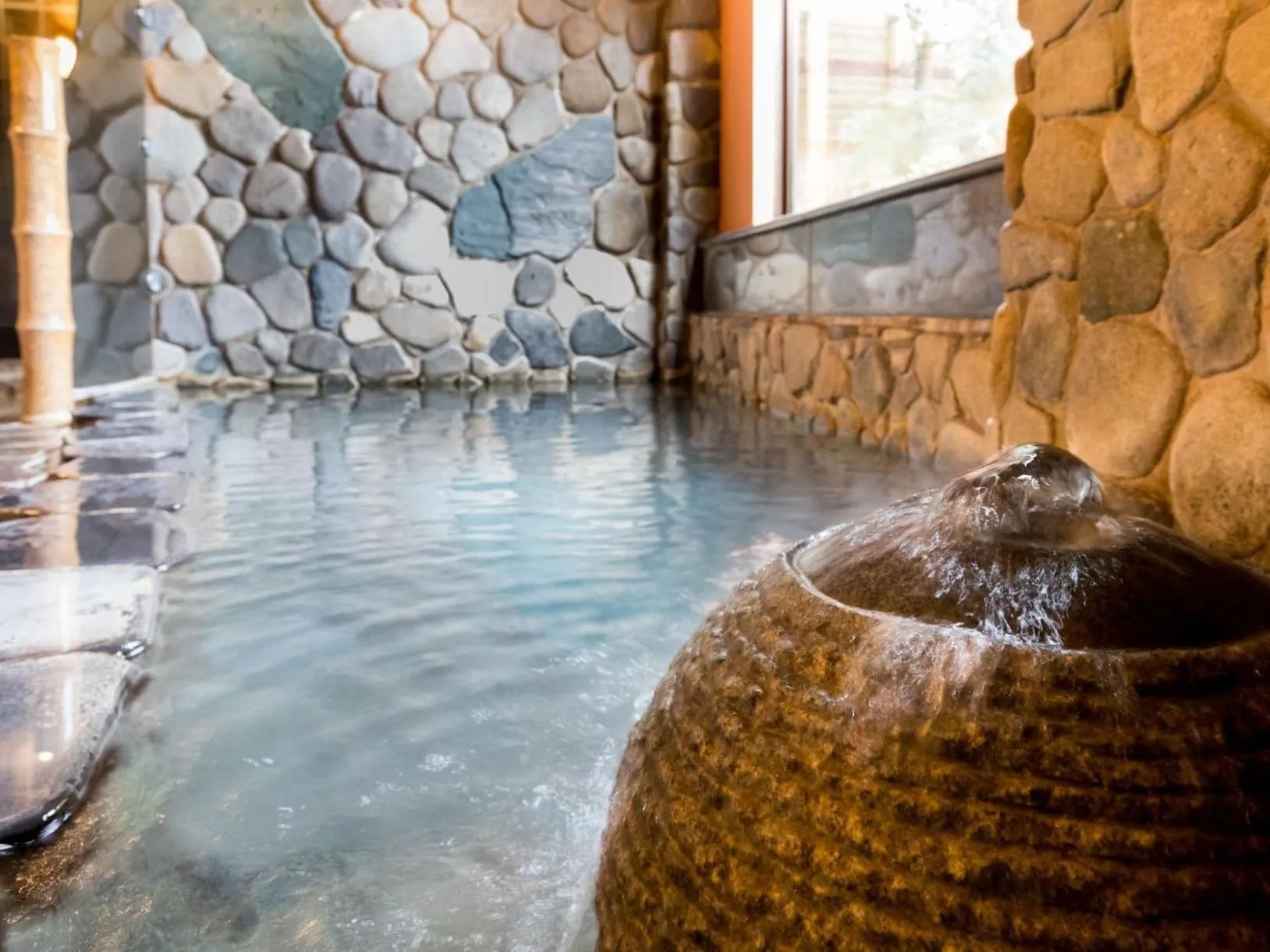 Hot Spring Bath in Kinosaki Tenboen