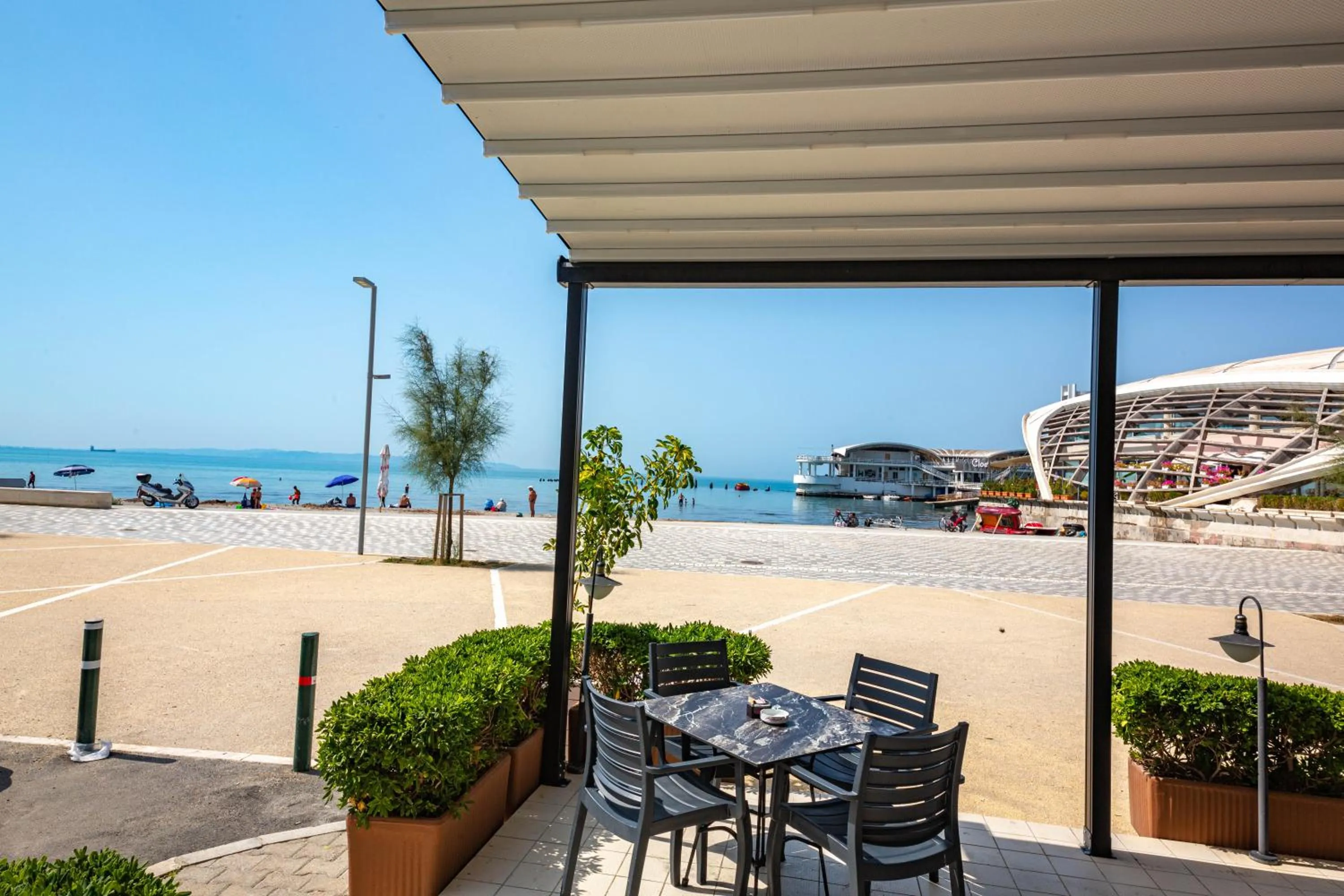 Beach in Hotel Kristal