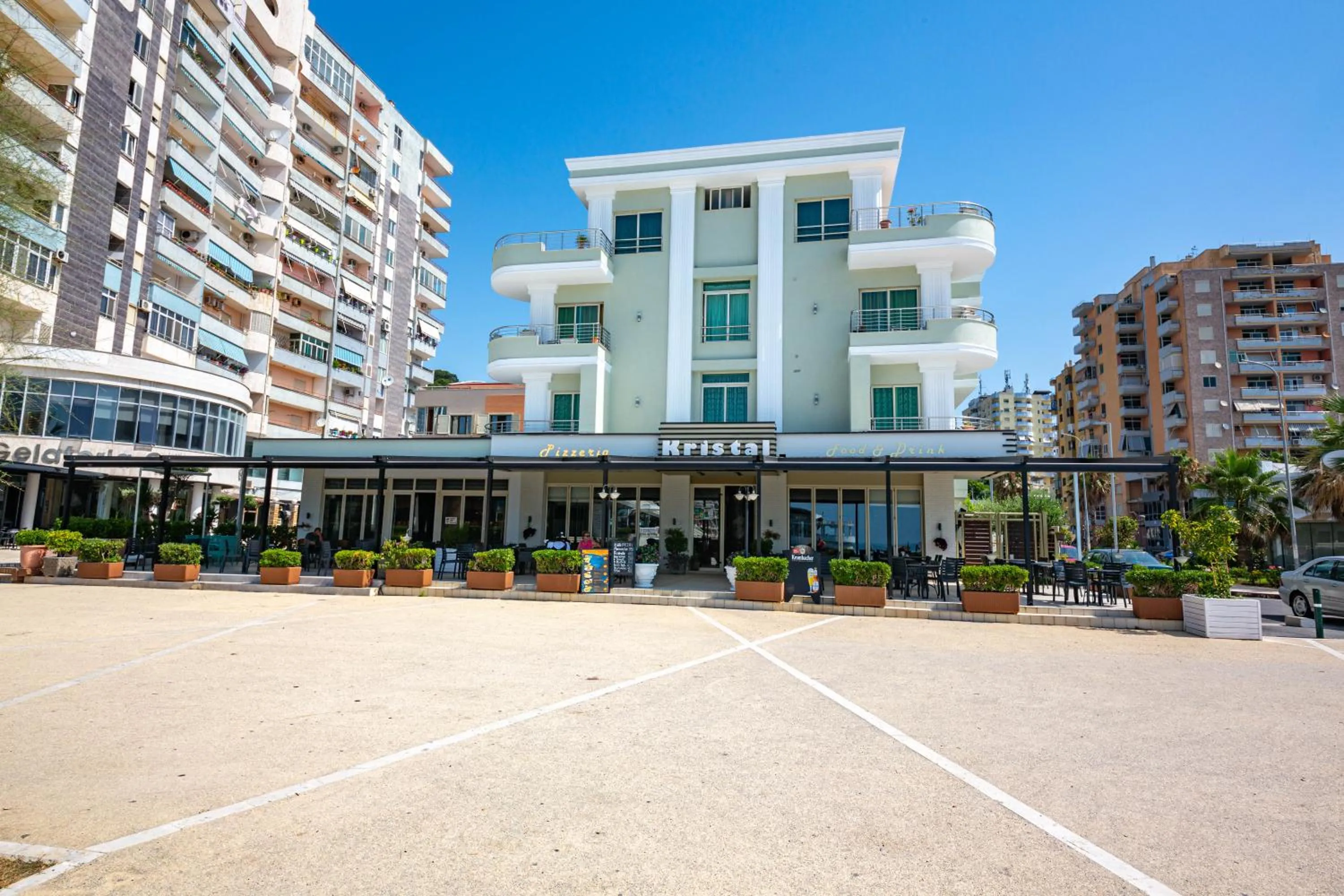 Property building in Hotel Kristal