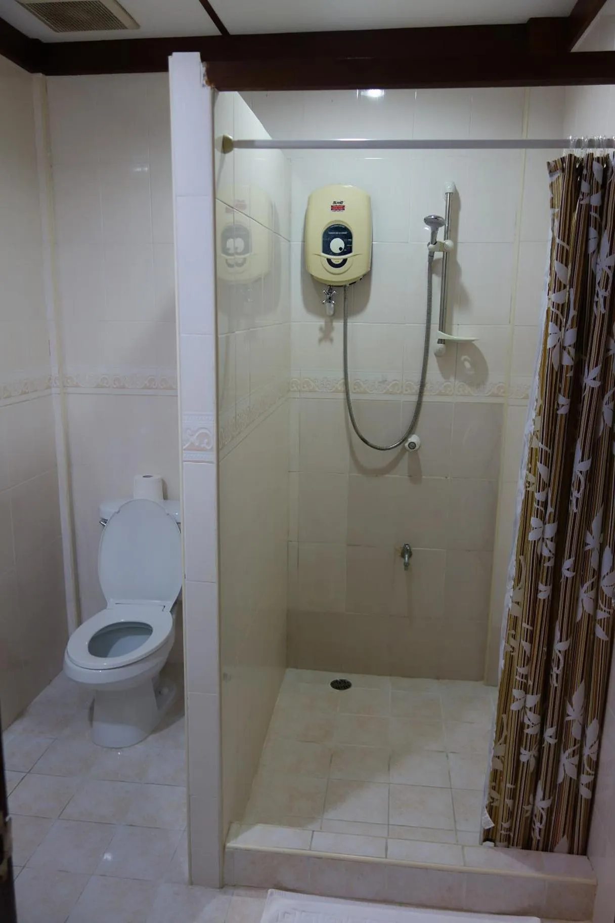 Shower in Rose Garden Resort