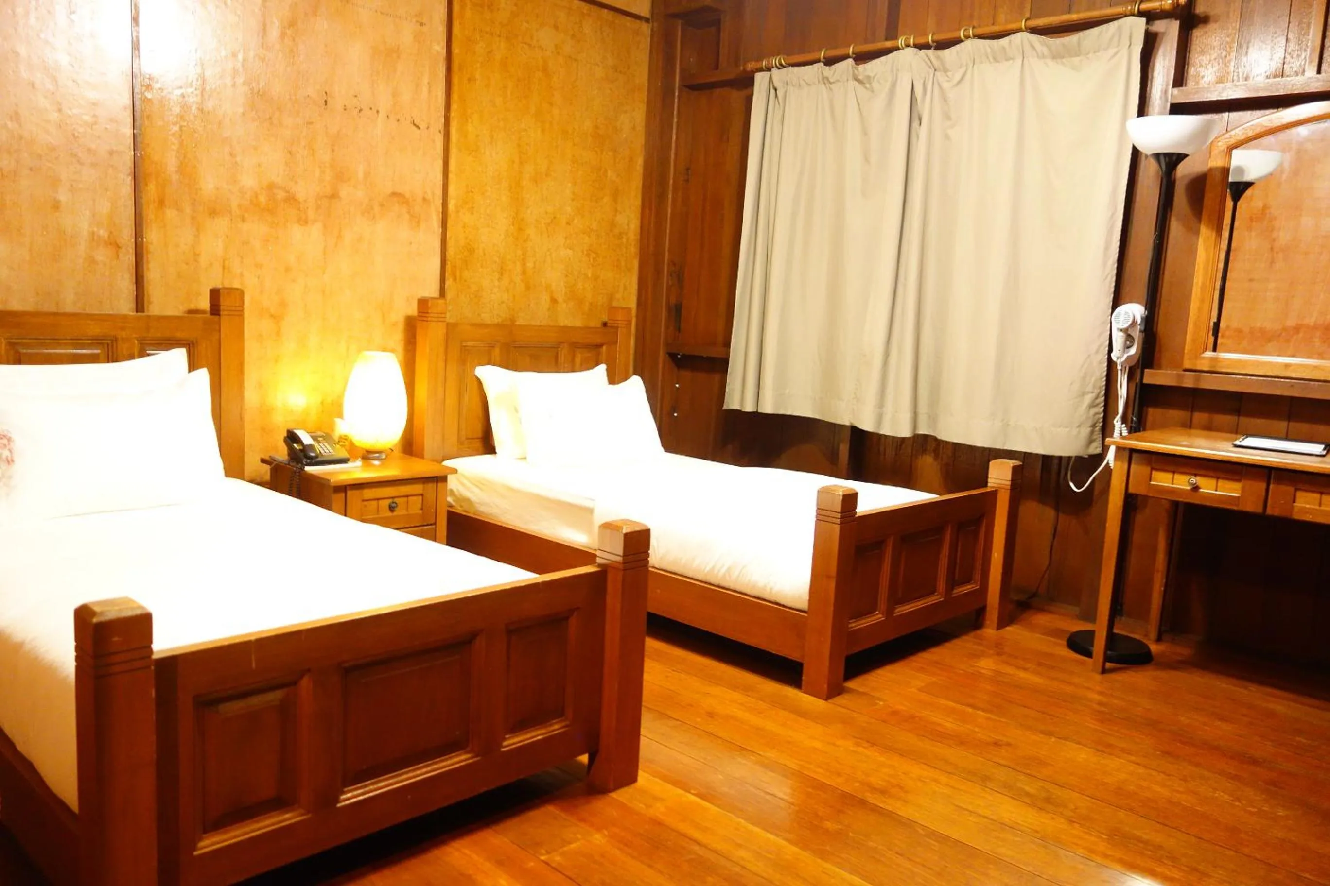 Bed in Rose Garden Resort