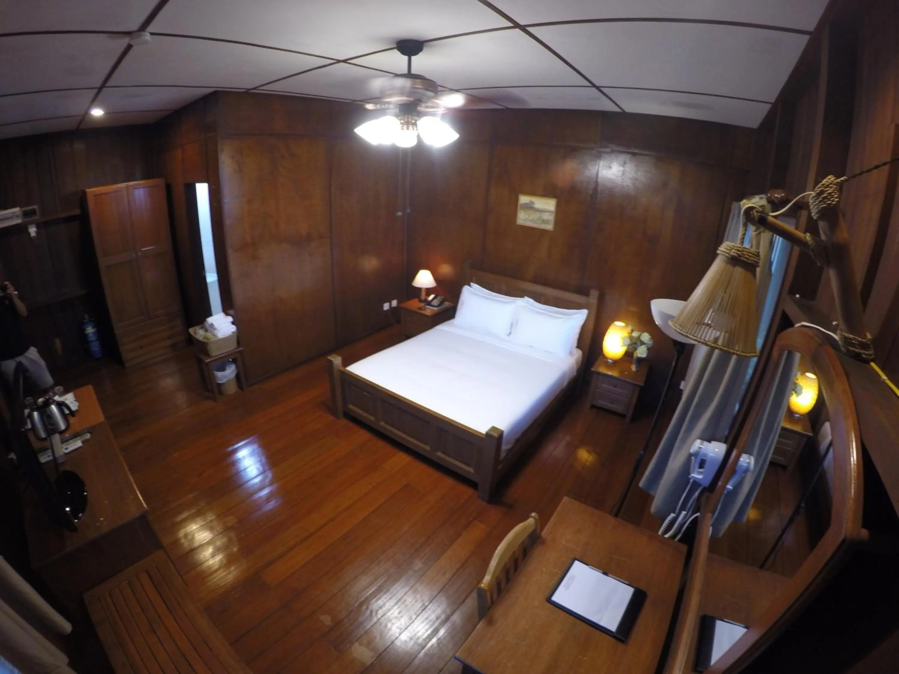 Bedroom, Bed in Rose Garden Resort