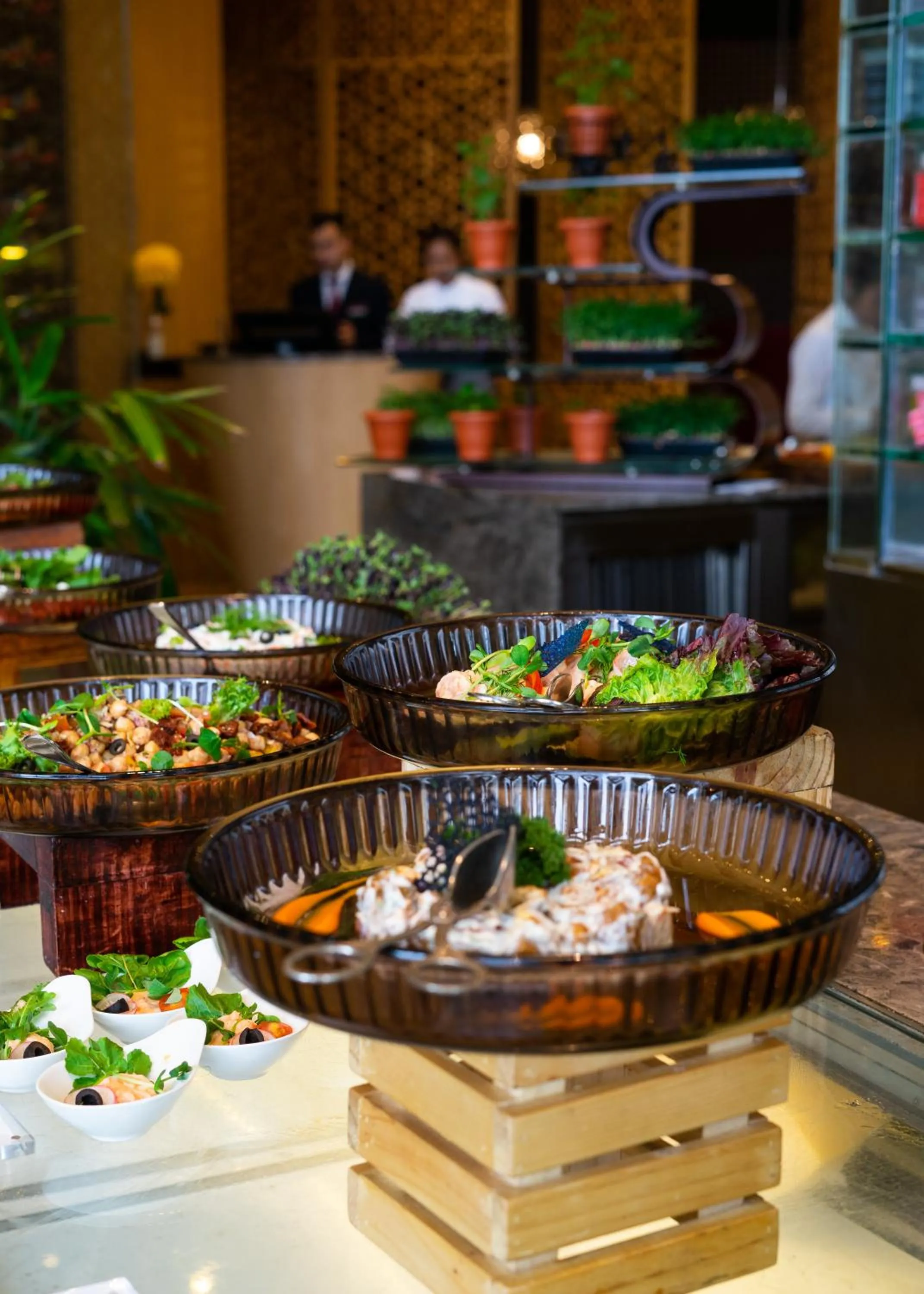 Restaurant/places to eat in The Ritz-Carlton, Bangalore