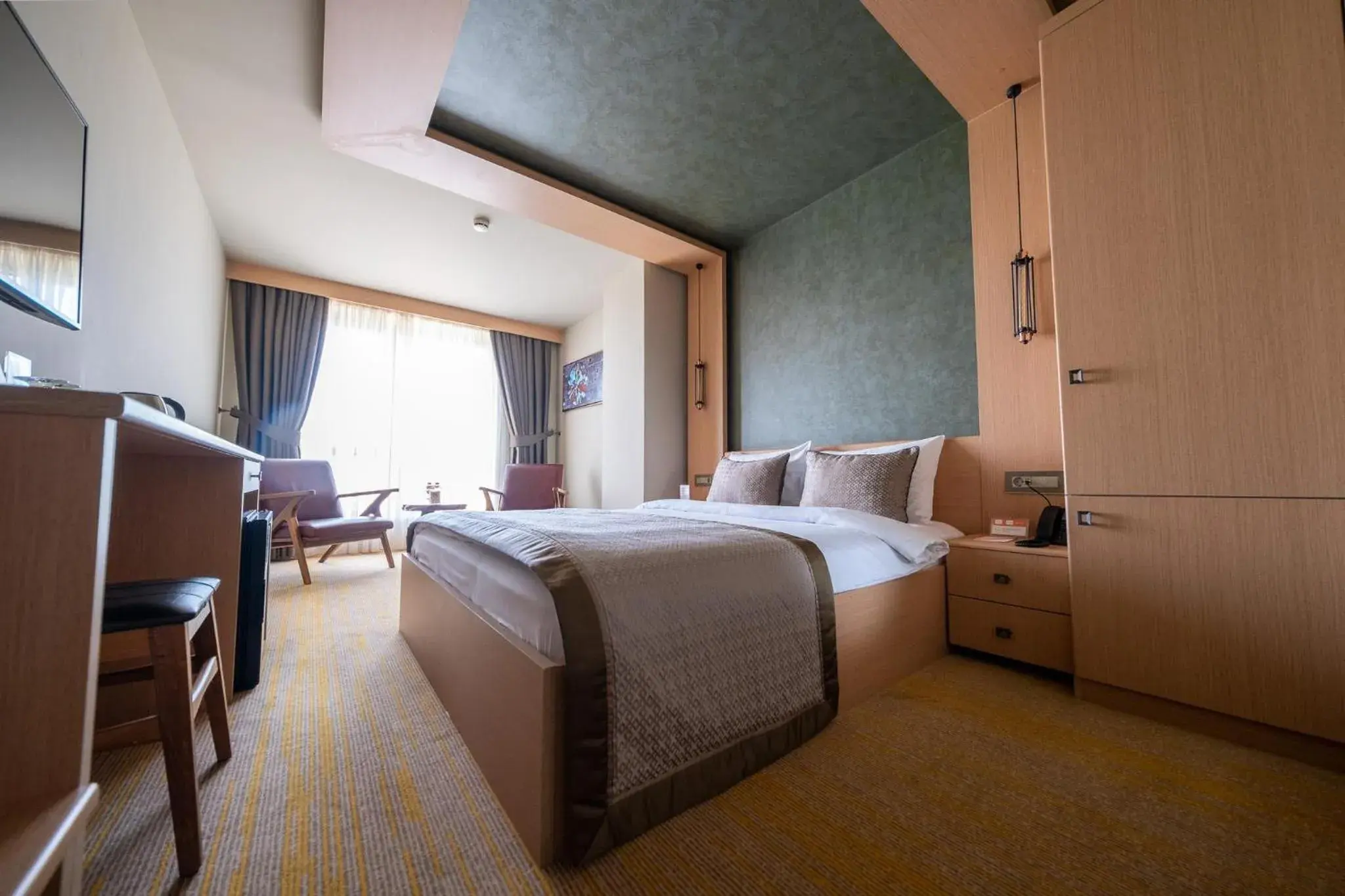 Superior King Room in Avec Hotel Superior King Room in Avec Hotel