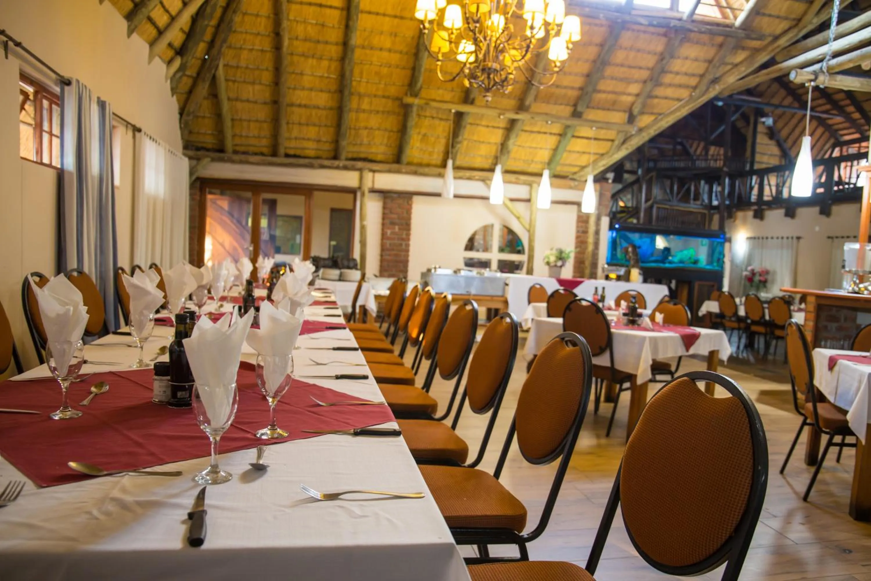 Restaurant/places to eat in Cest Si Bon Hotel