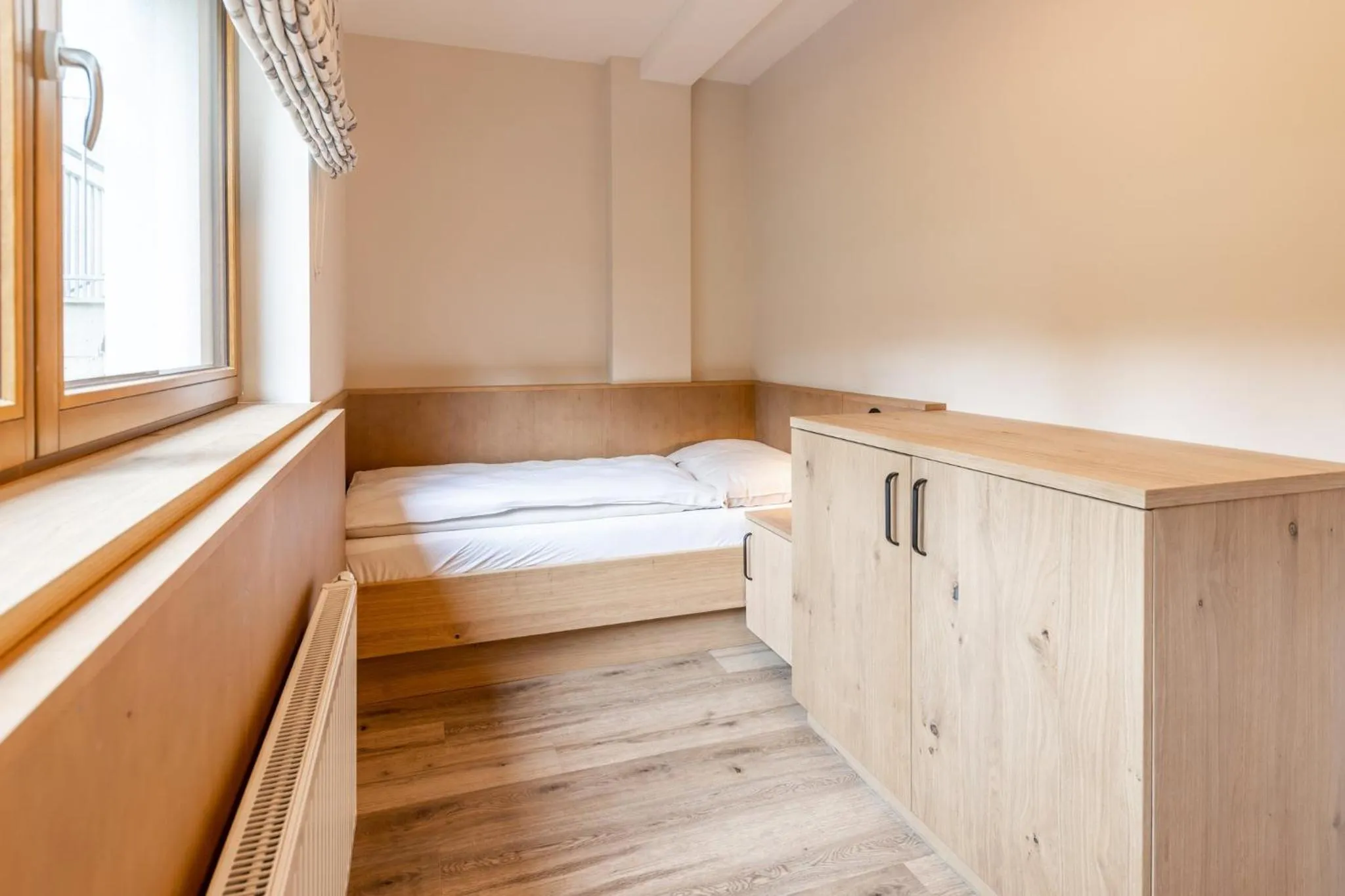 Bedroom, Bed in Das Bayrischzell Familotel Oberbayern