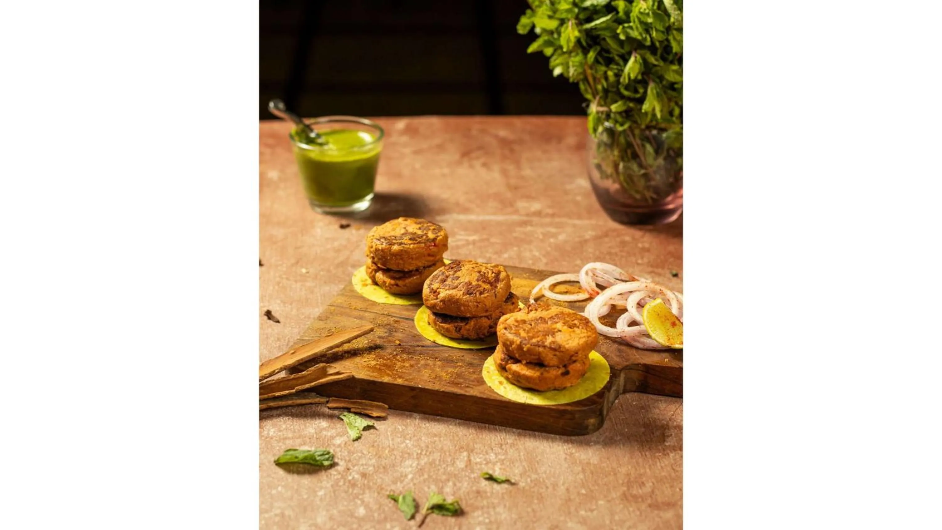 Restaurant/places to eat in Radisson Blu Hotel Ahmedabad