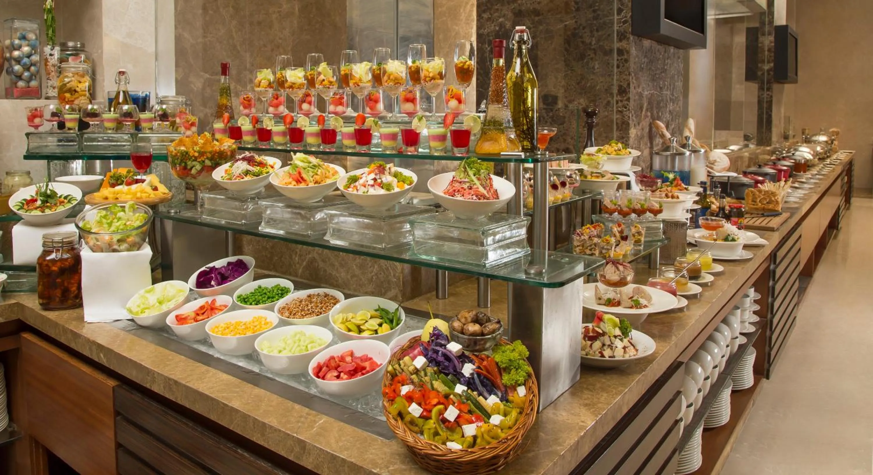 Buffet breakfast in Radisson Blu Hotel Ahmedabad