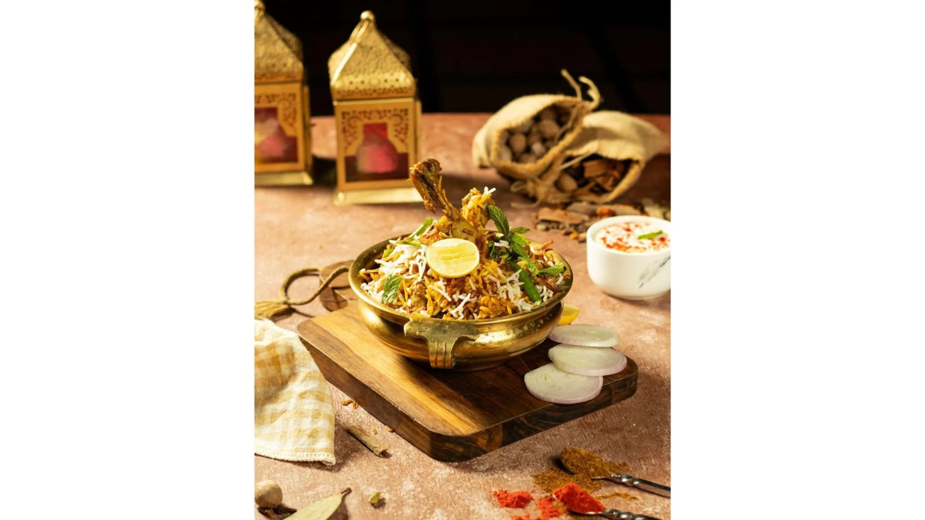 Restaurant/places to eat in Radisson Blu Hotel Ahmedabad