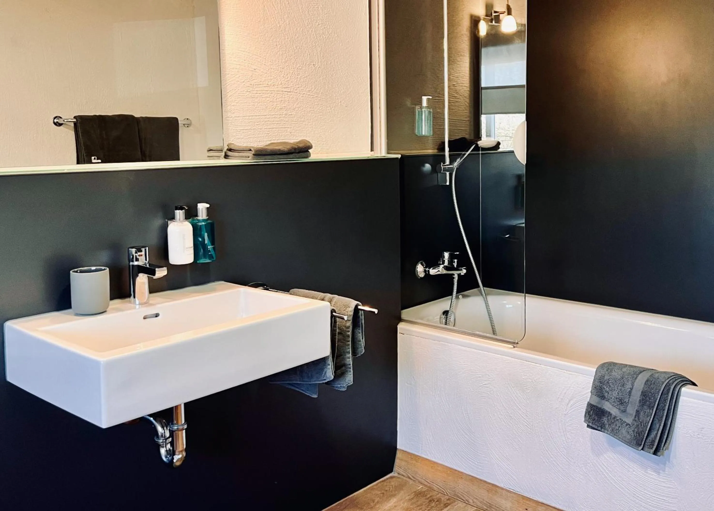 Property building in Gasthof Wäscherschloss