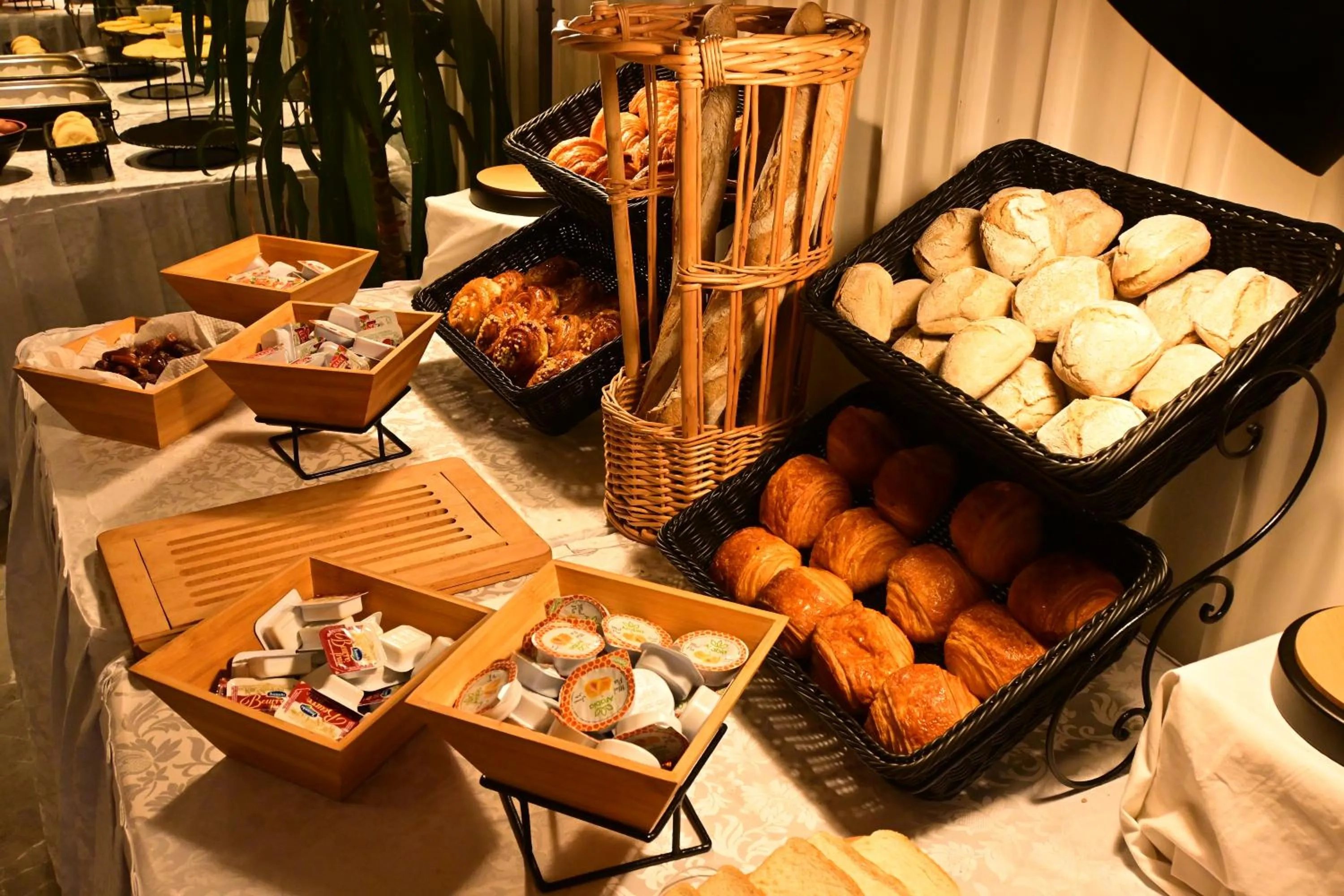 Restaurant/places to eat in Stars Hotel & Spa