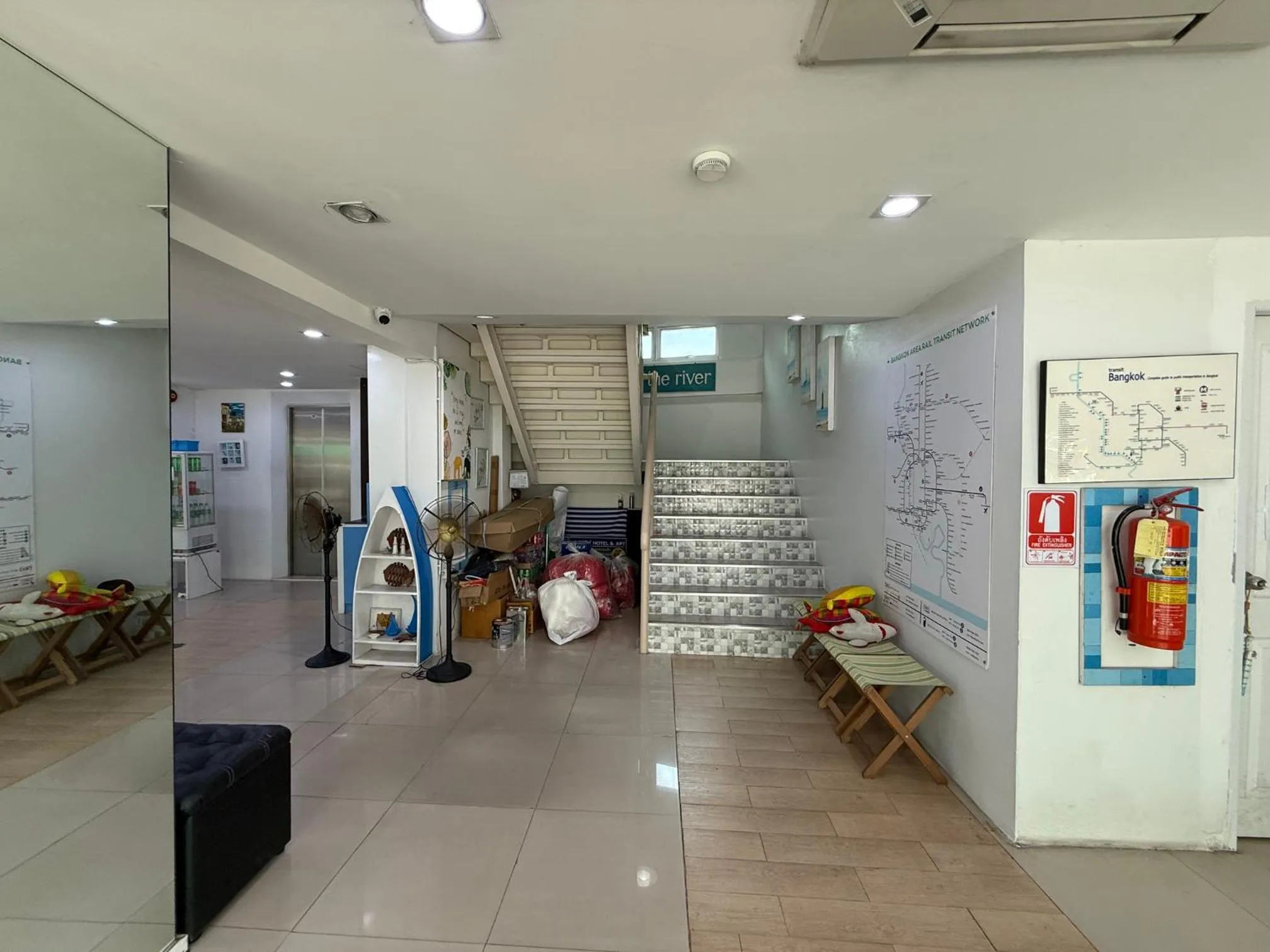 Lobby or reception in Bed By Boat @Nonthaburi Pier