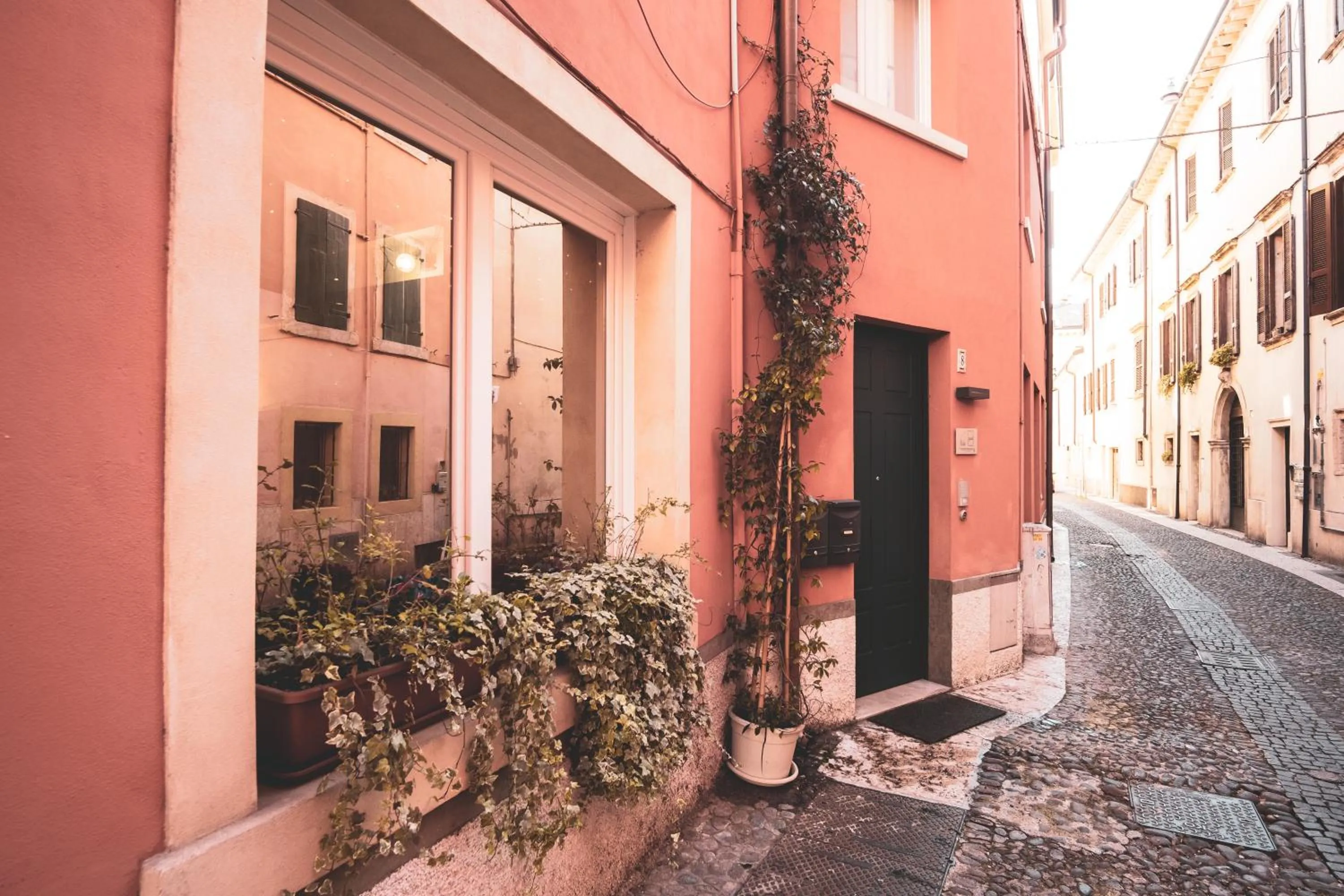 Property building in Casa Fola - City Centre Rooms