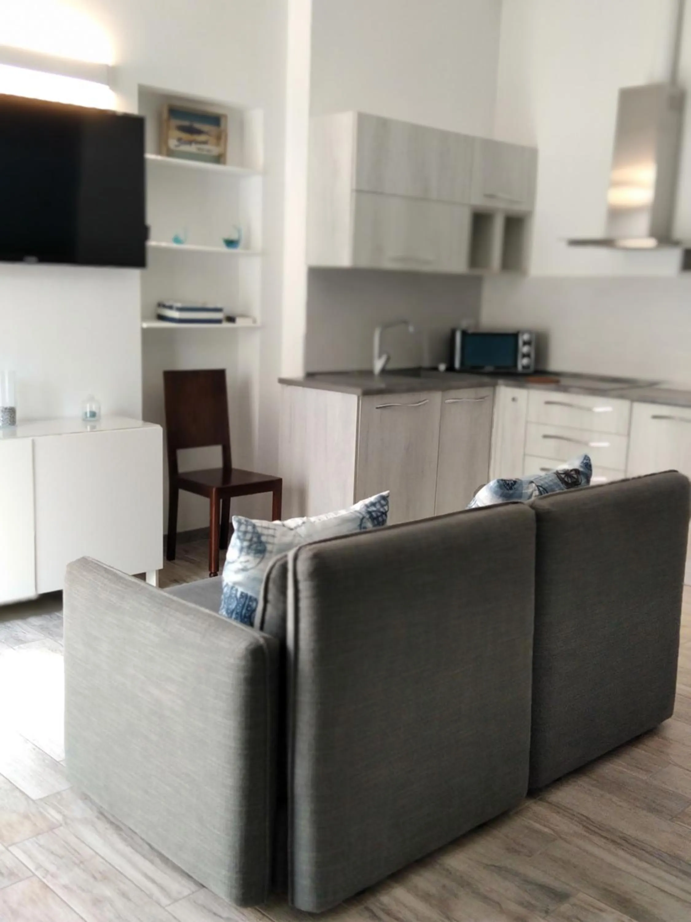 Kitchen or kitchenette in TRANI LA GRAZIA b&b