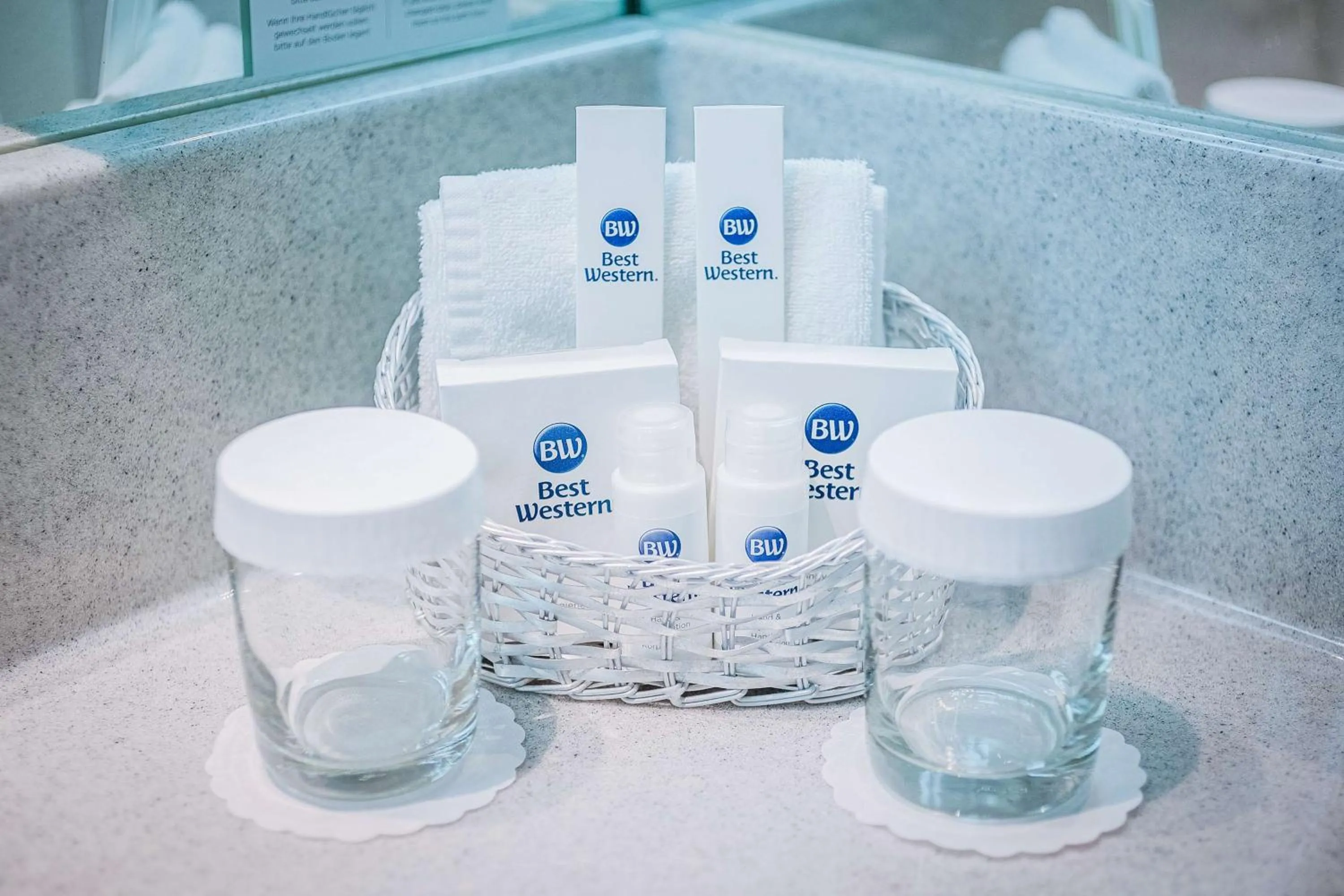 Bathroom in Best Western Macrander Hotel Frankfurt/Kaiserlei