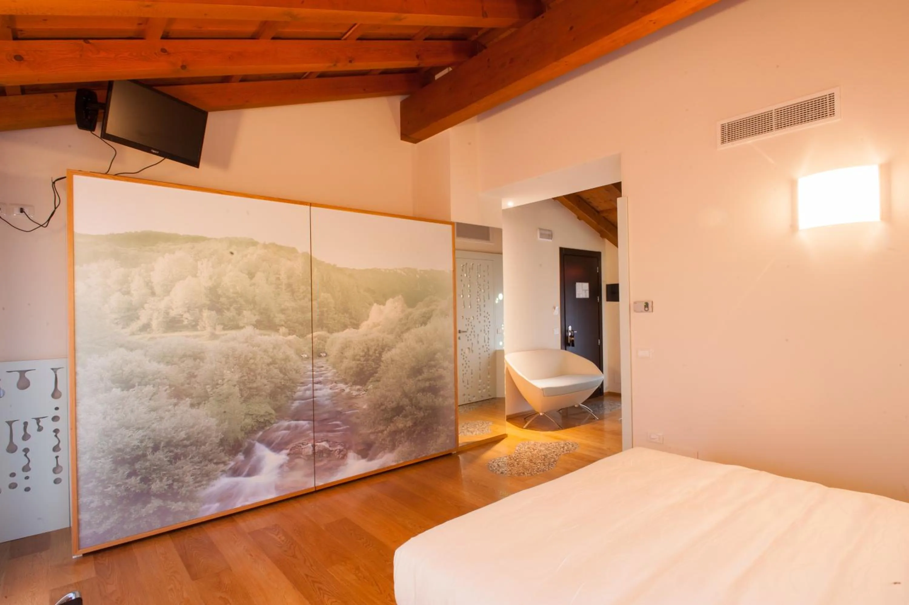 Photo of the whole room, Bed in Elliot Osteria e dormire in collina