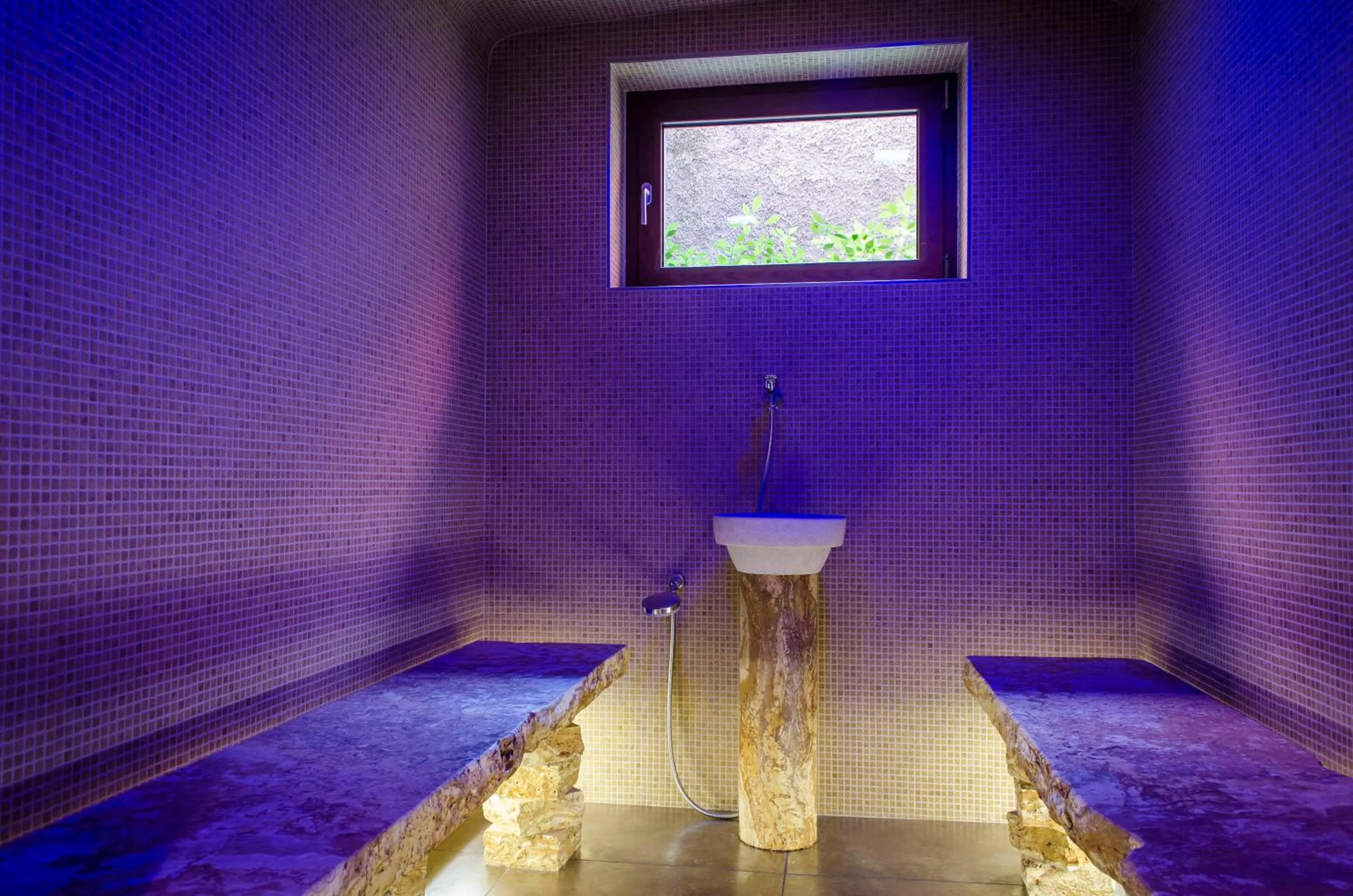 Steam room, Bed in Elliot Osteria e dormire in collina