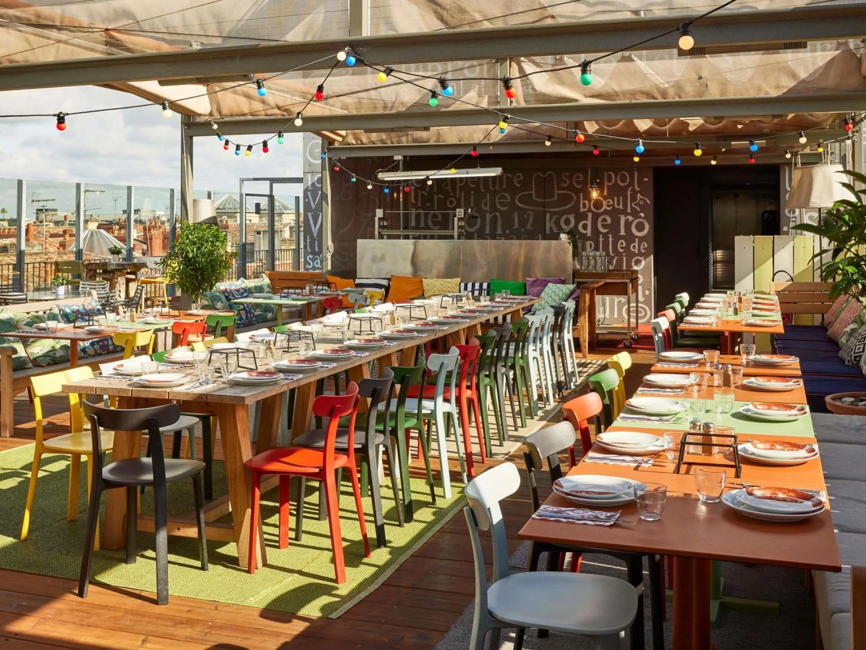 Property building in Mama Shelter Bordeaux Centre