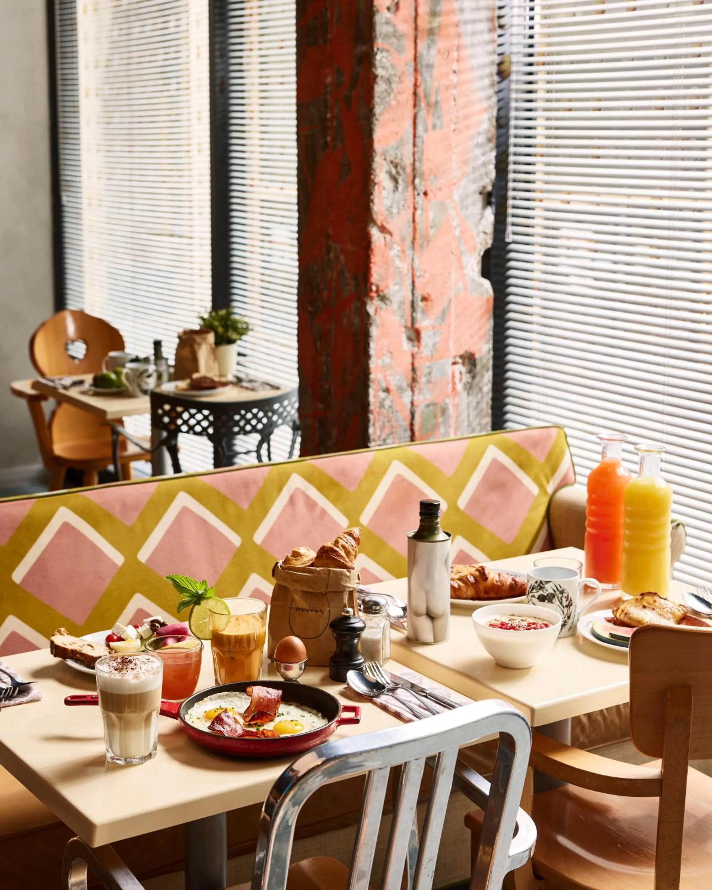 Breakfast in Mama Shelter Bordeaux Centre