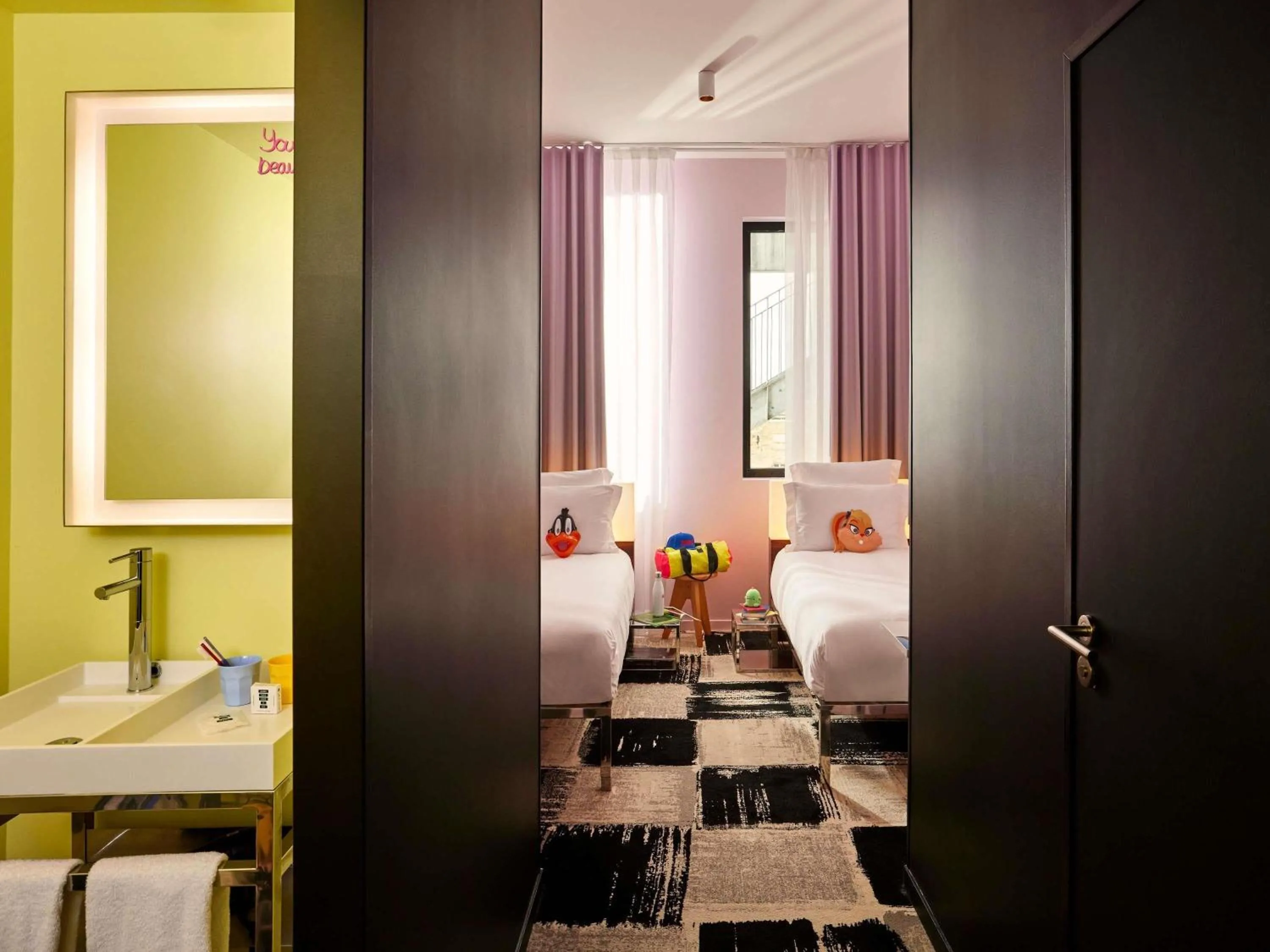 Bedroom, Bed in Mama Shelter Bordeaux Centre