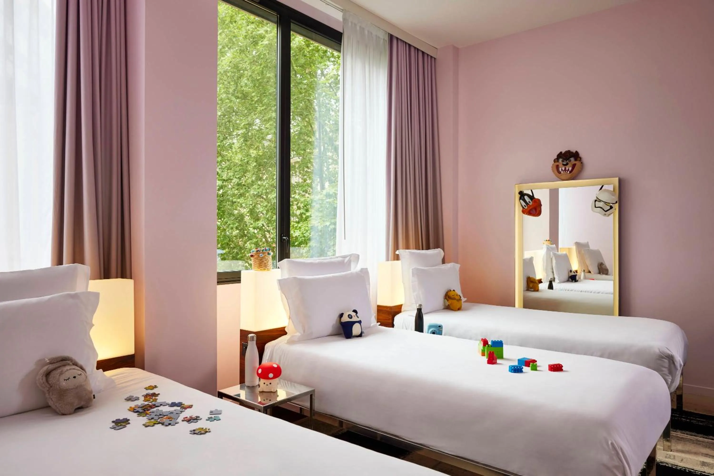 Bedroom, Bed in Mama Shelter Bordeaux Centre