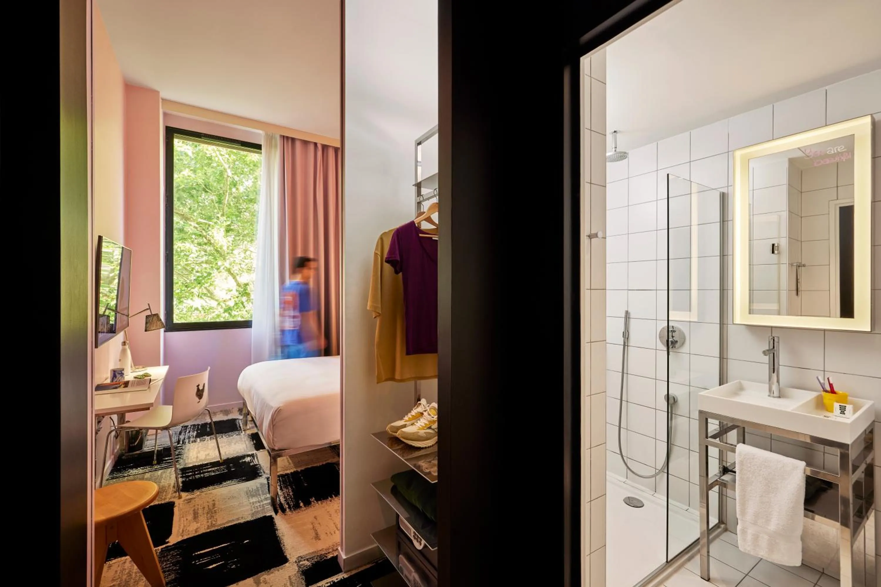 Bed in Mama Shelter Bordeaux Centre