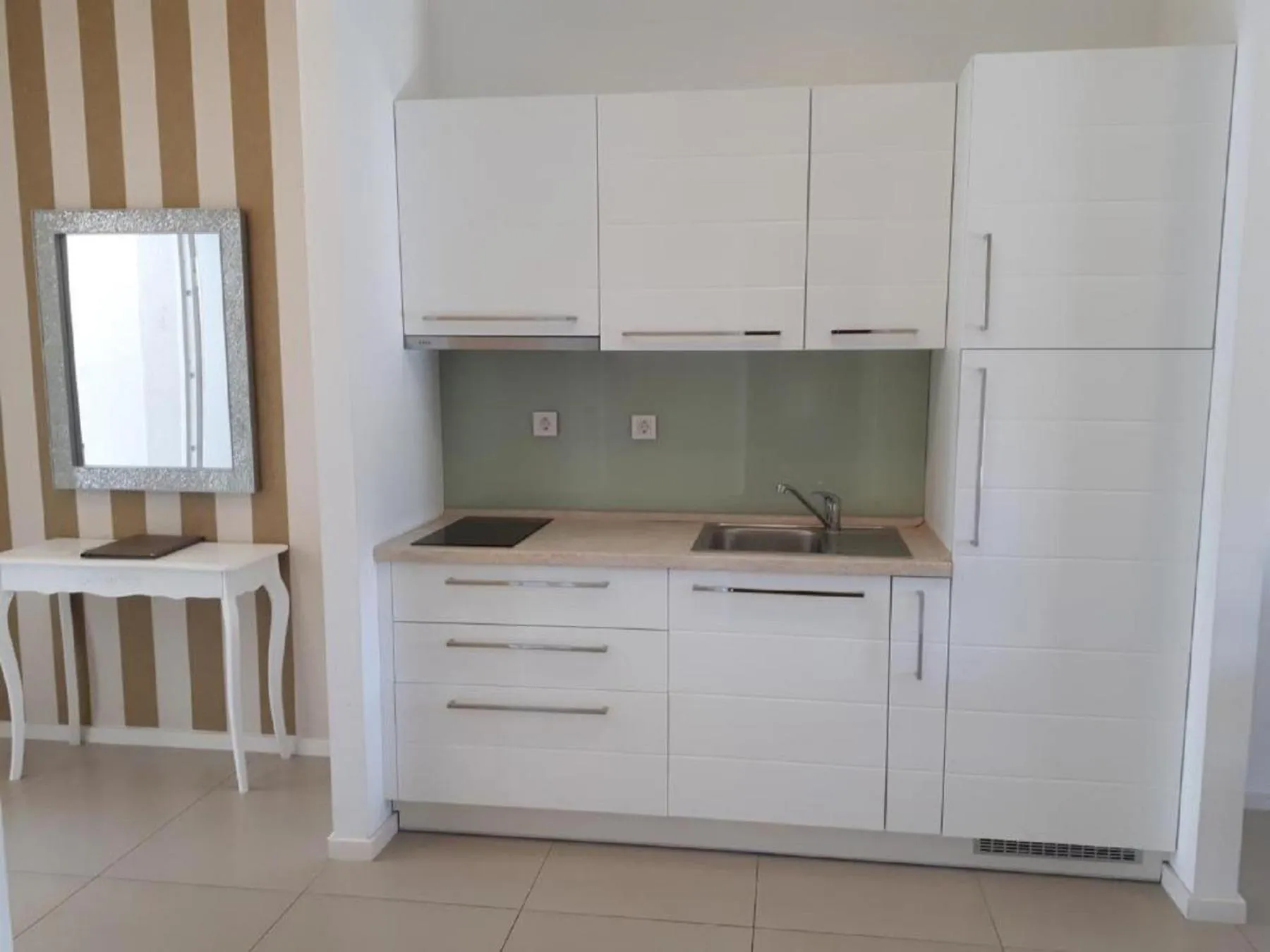 Kitchen or kitchenette in Perla Resort