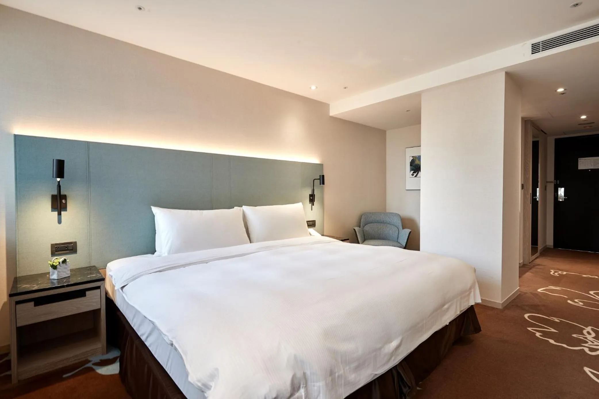 Bed in K Hotel Taipei II