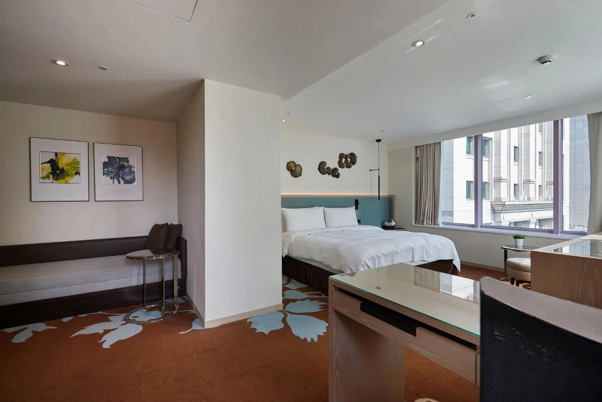 Bed in K Hotel Taipei II