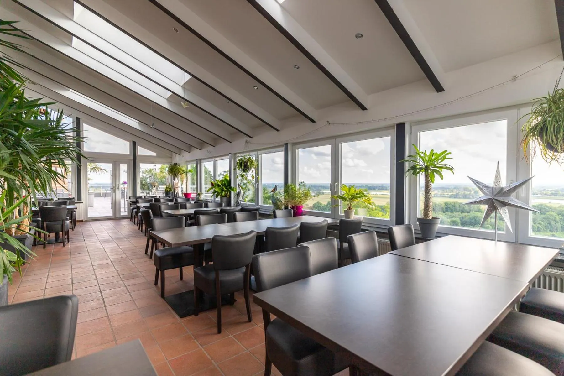 Property building in Hotel Zum Halbmond