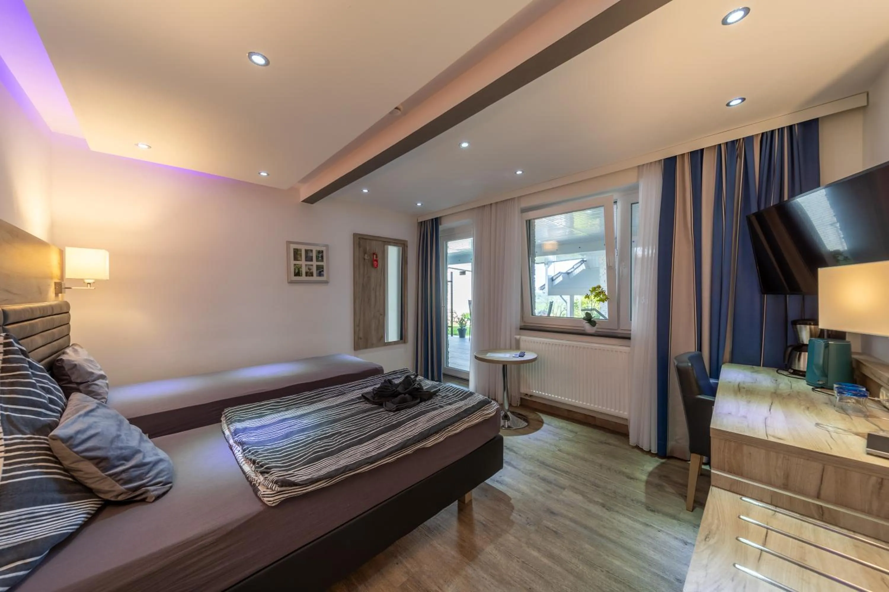 Bed in Hotel Zum Halbmond