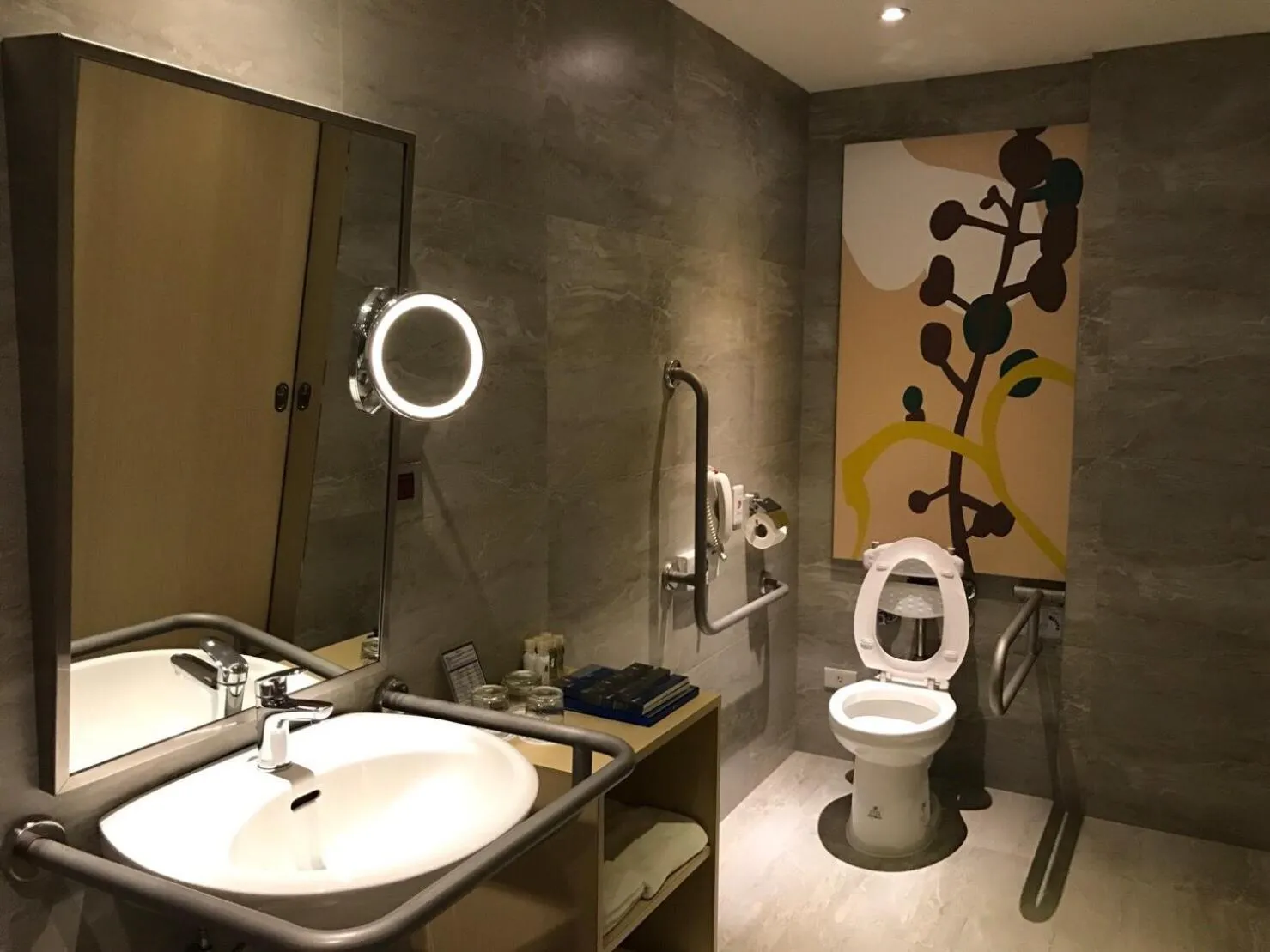 Shower in K Hotel Taipei Songjiang