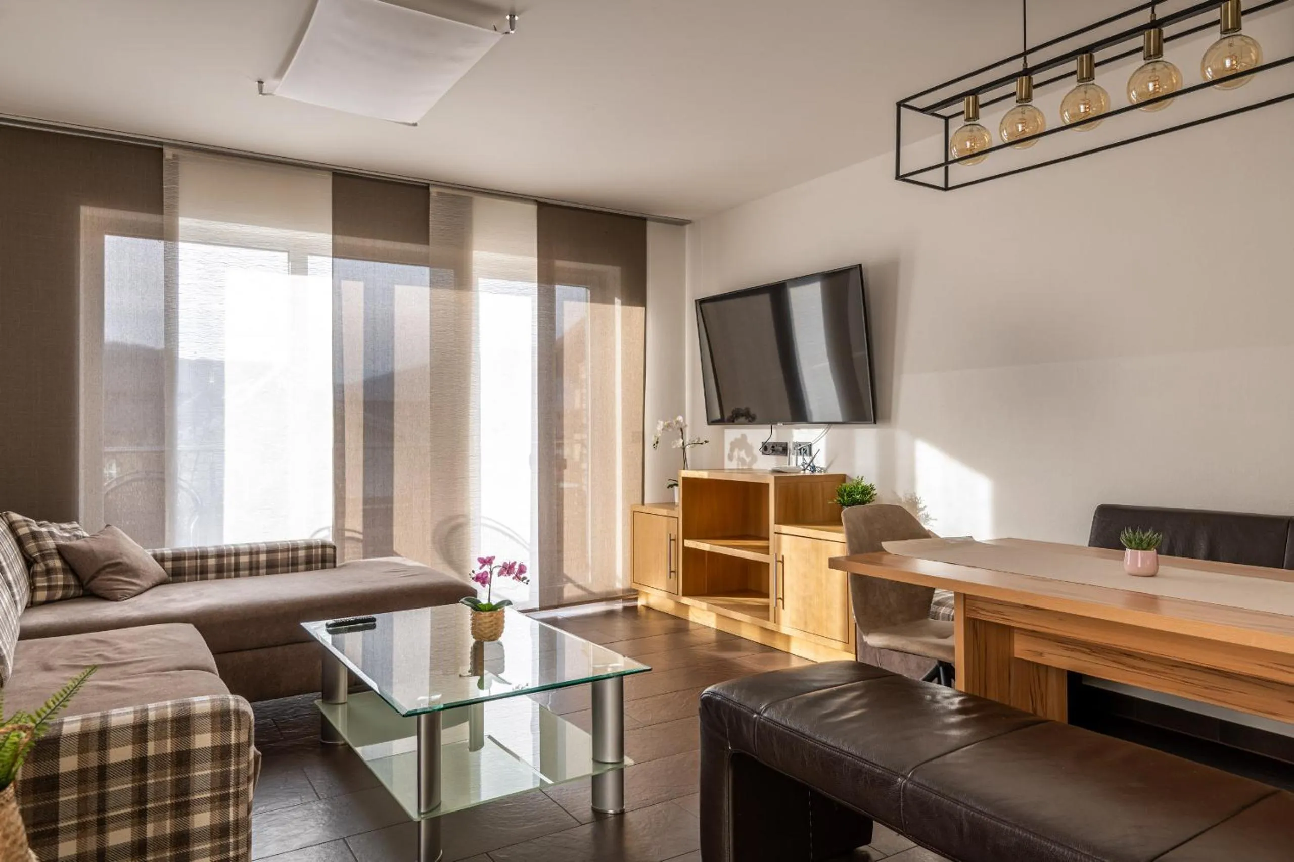 Living room in Elinas Mountain Views