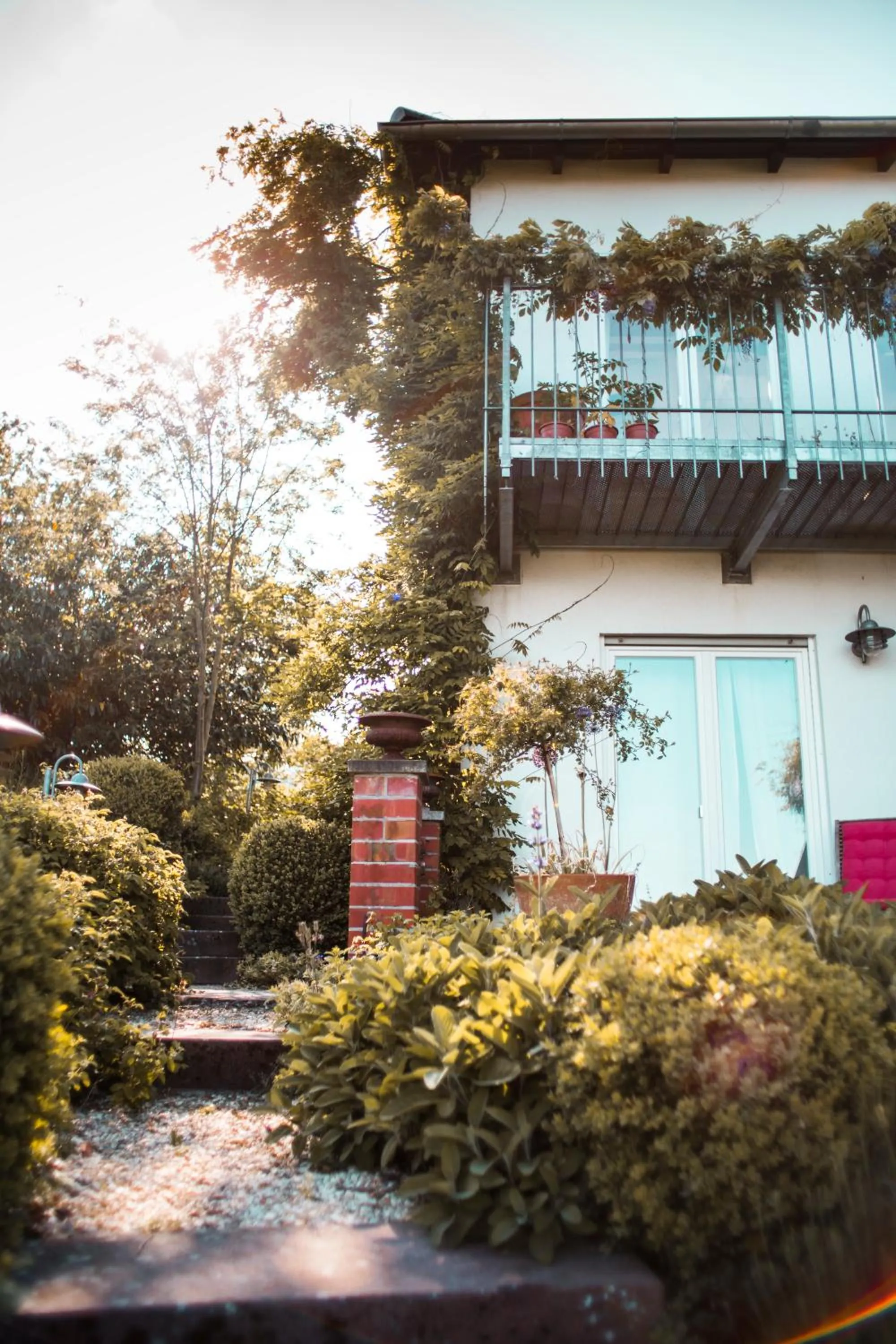 Property building in Bed & Breakfast Unter den Linden