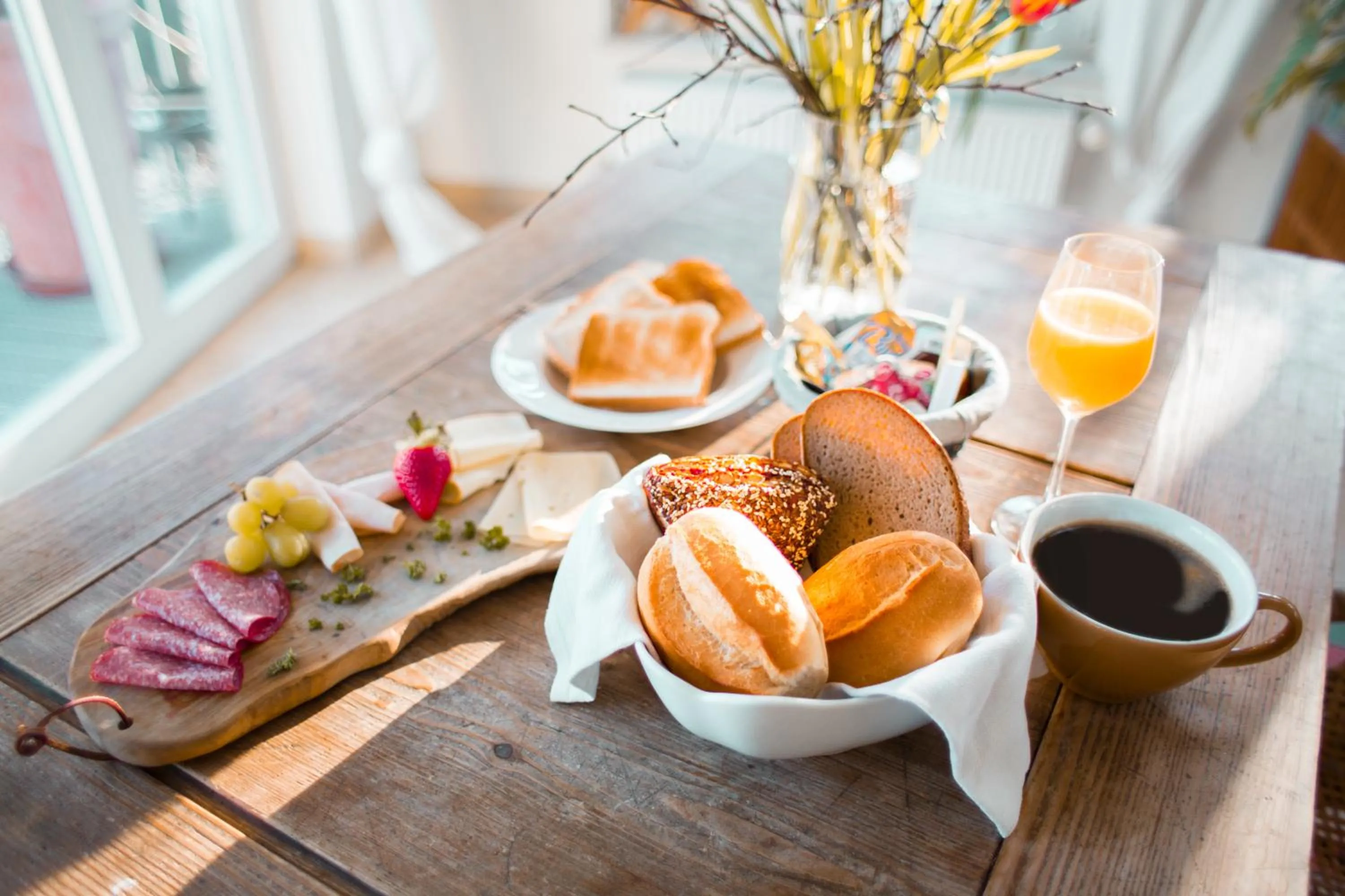 Food and drinks in Bed & Breakfast Unter den Linden