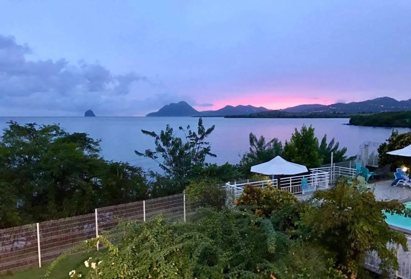 Restaurant/places to eat in Hôtel Iloma