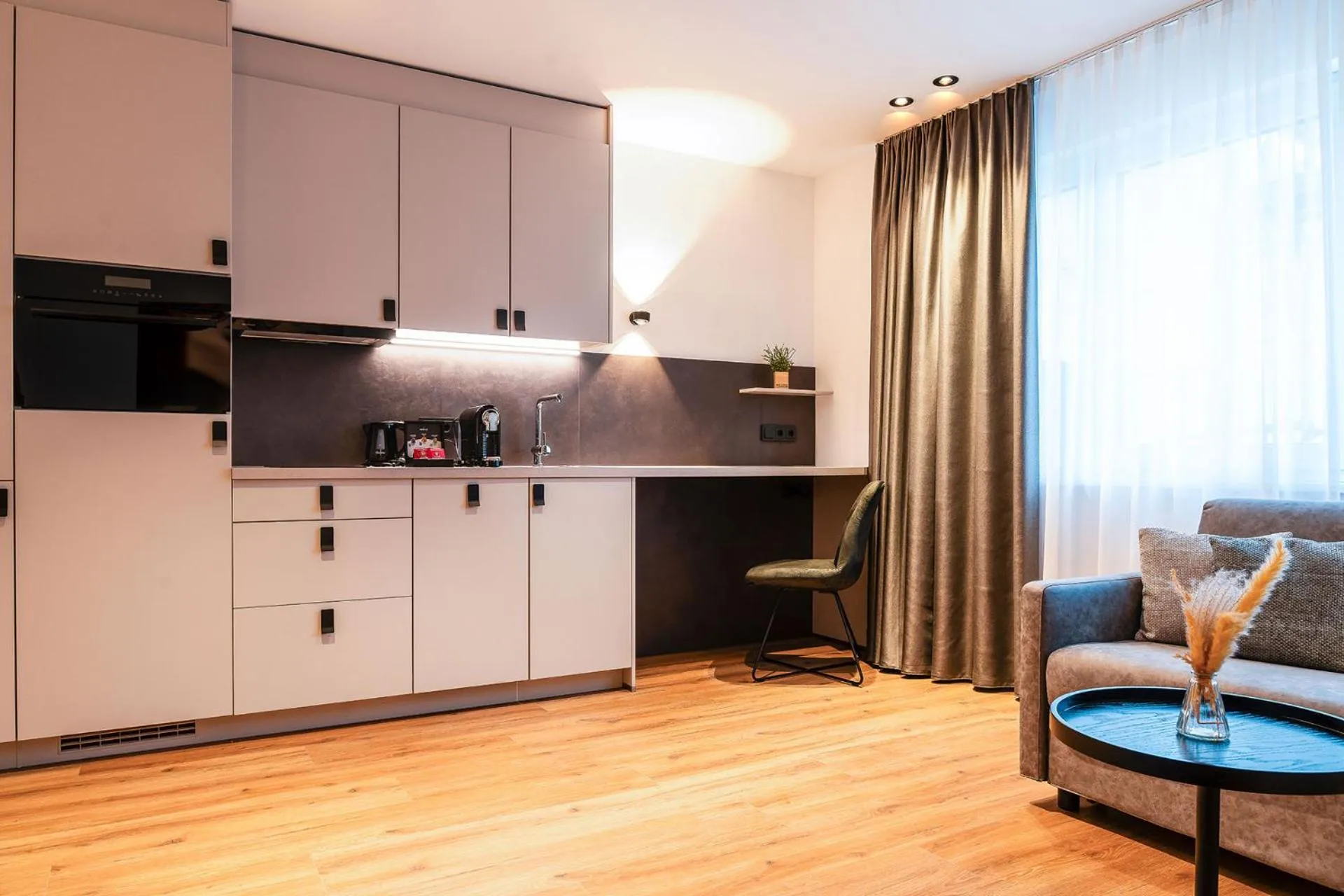 Kitchen or kitchenette in Hotel Am Triller - Hotel & Serviced Apartments