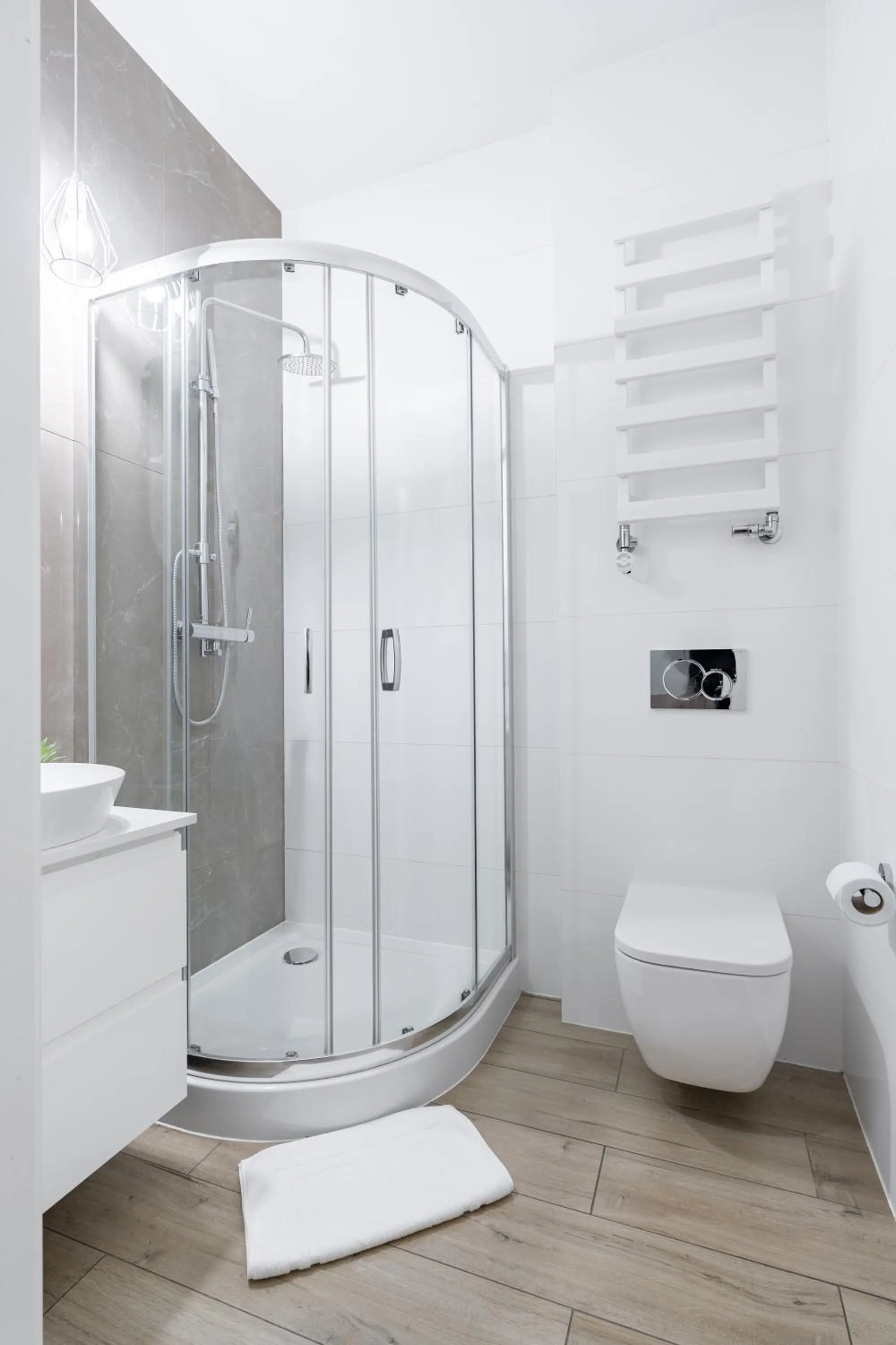 Bathroom in Aparthotel przy Bulwarze by Rentoom