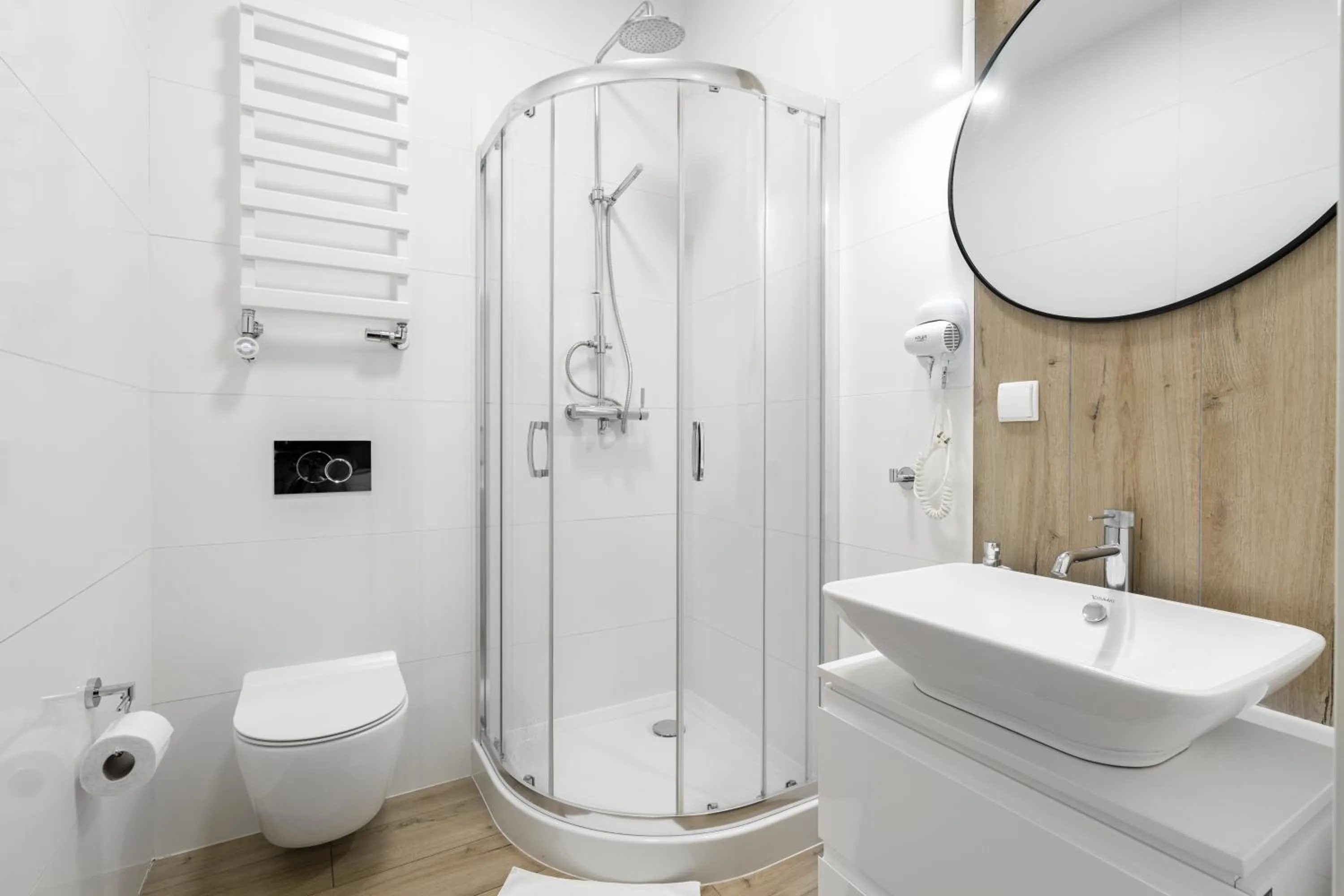 Bathroom in Aparthotel przy Bulwarze by Rentoom