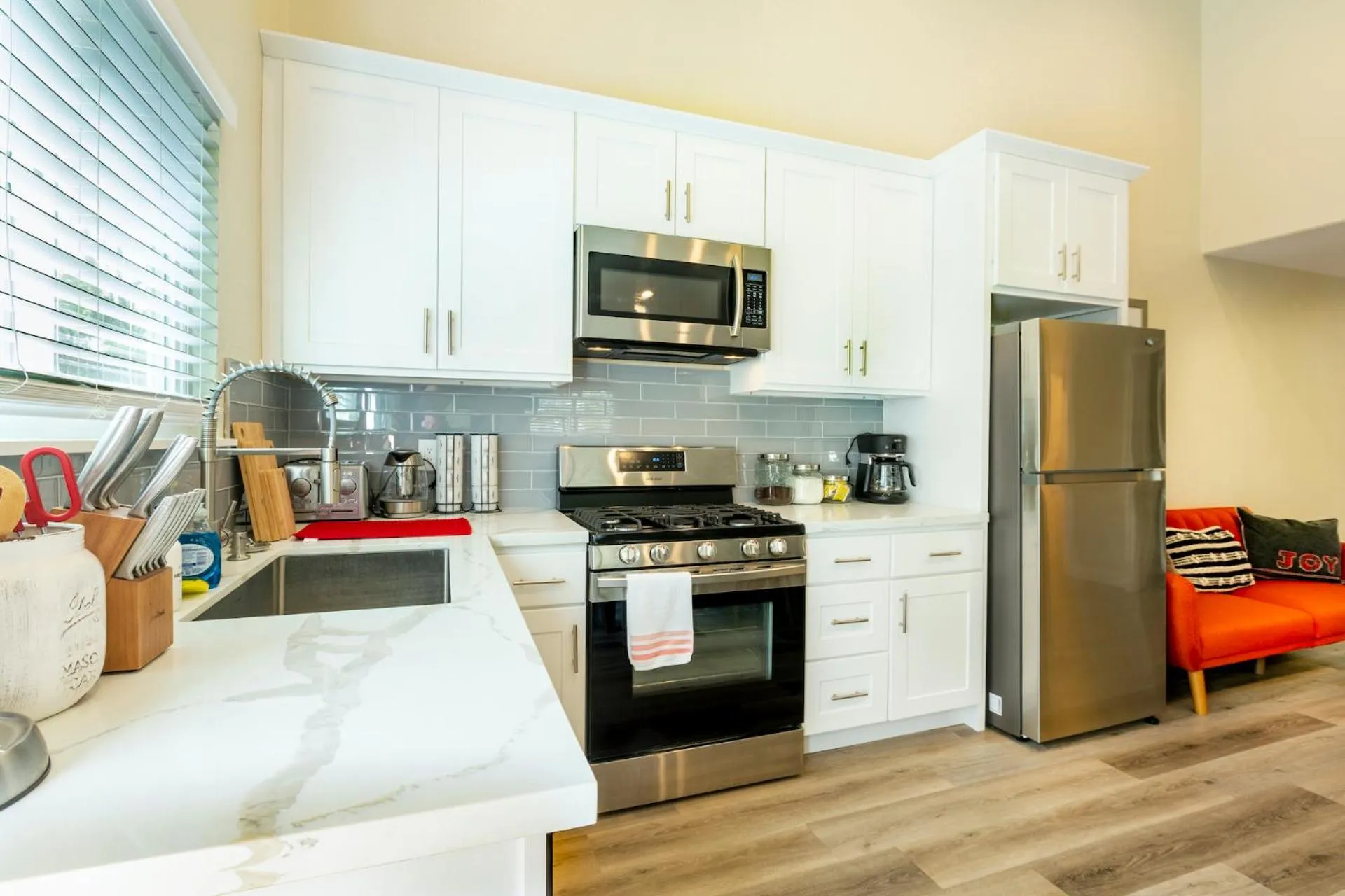 Kitchen or kitchenette in @ Marbella Lane 6BR Duplex in Downtown San Jose