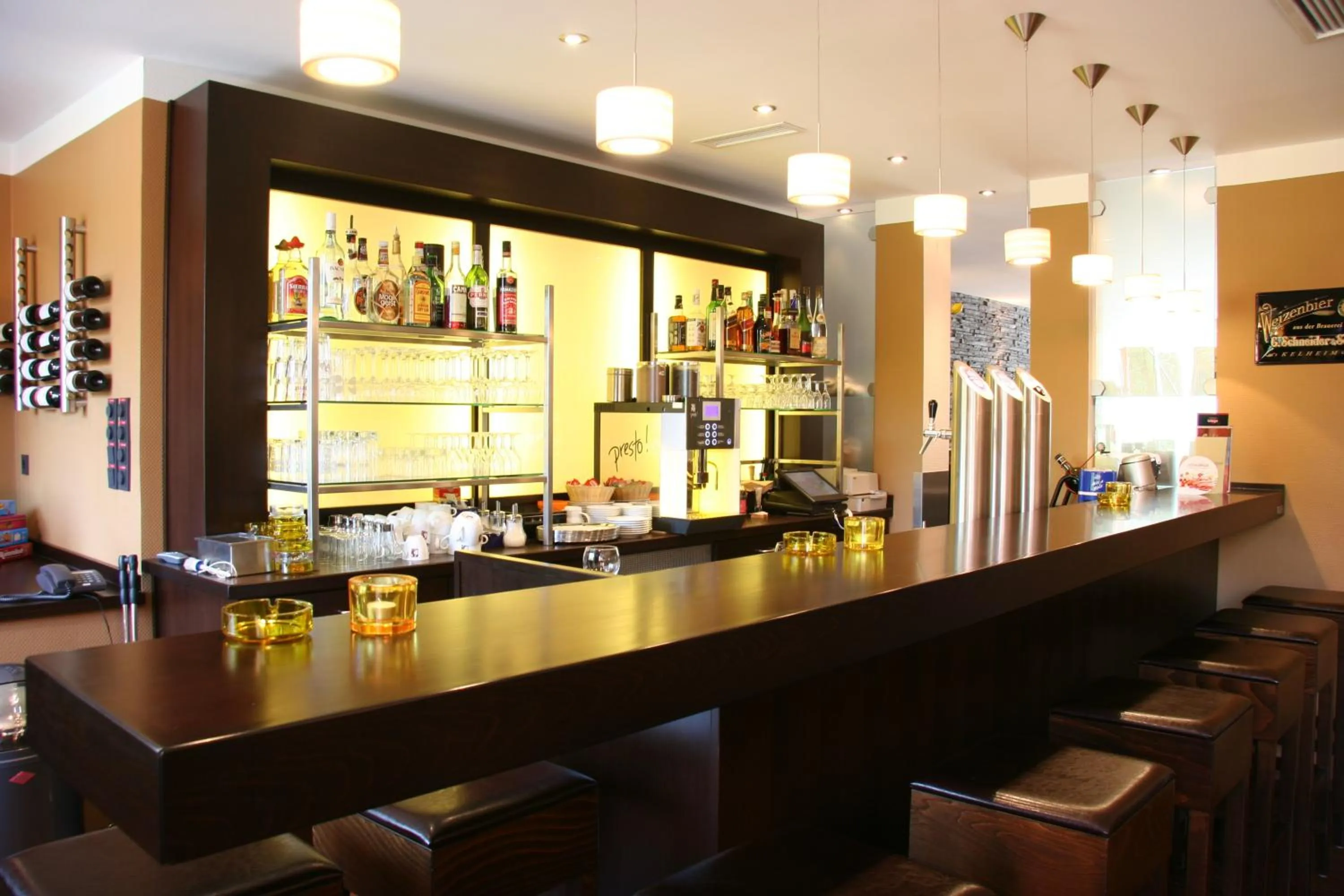 Lounge or bar in NordWest-Hotel Bad Zwischenahn