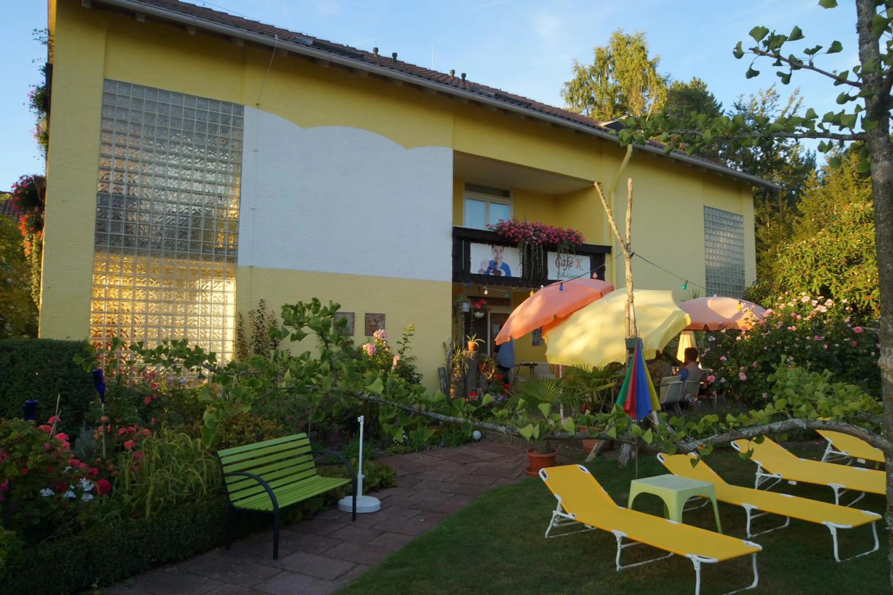 Restaurant/places to eat in Haus am Kurpark