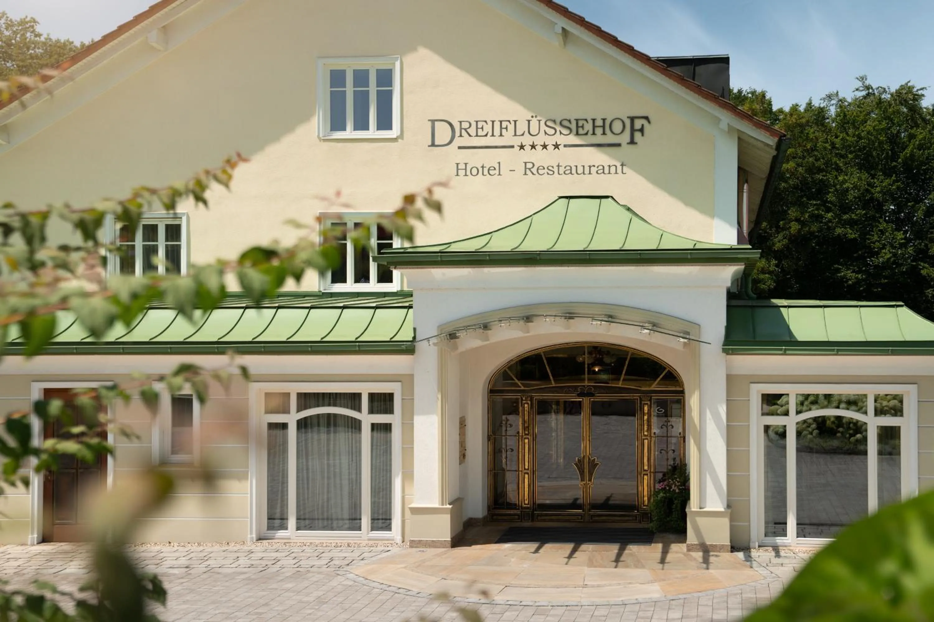 Property building in Hotel Dreiflüssehof