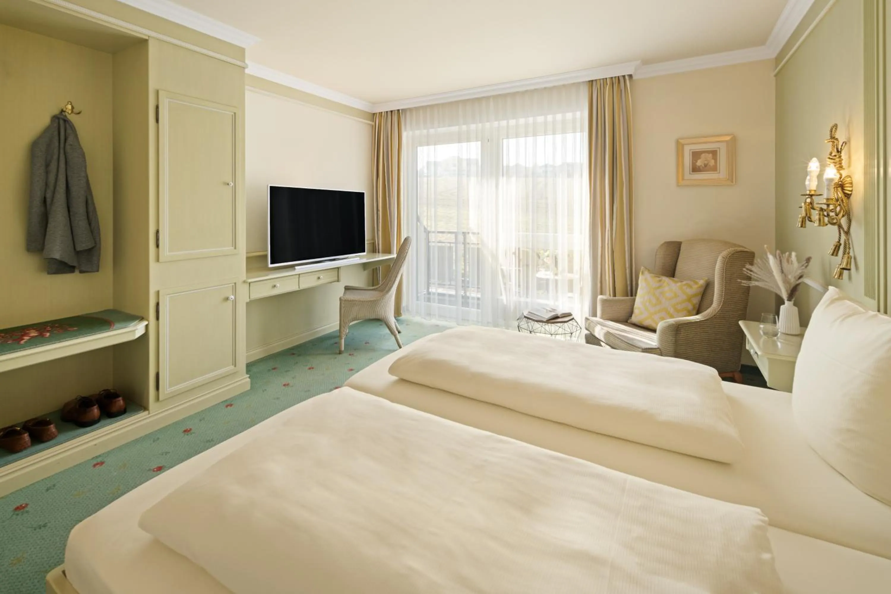 Photo of the whole room, Bed in Hotel Dreiflüssehof