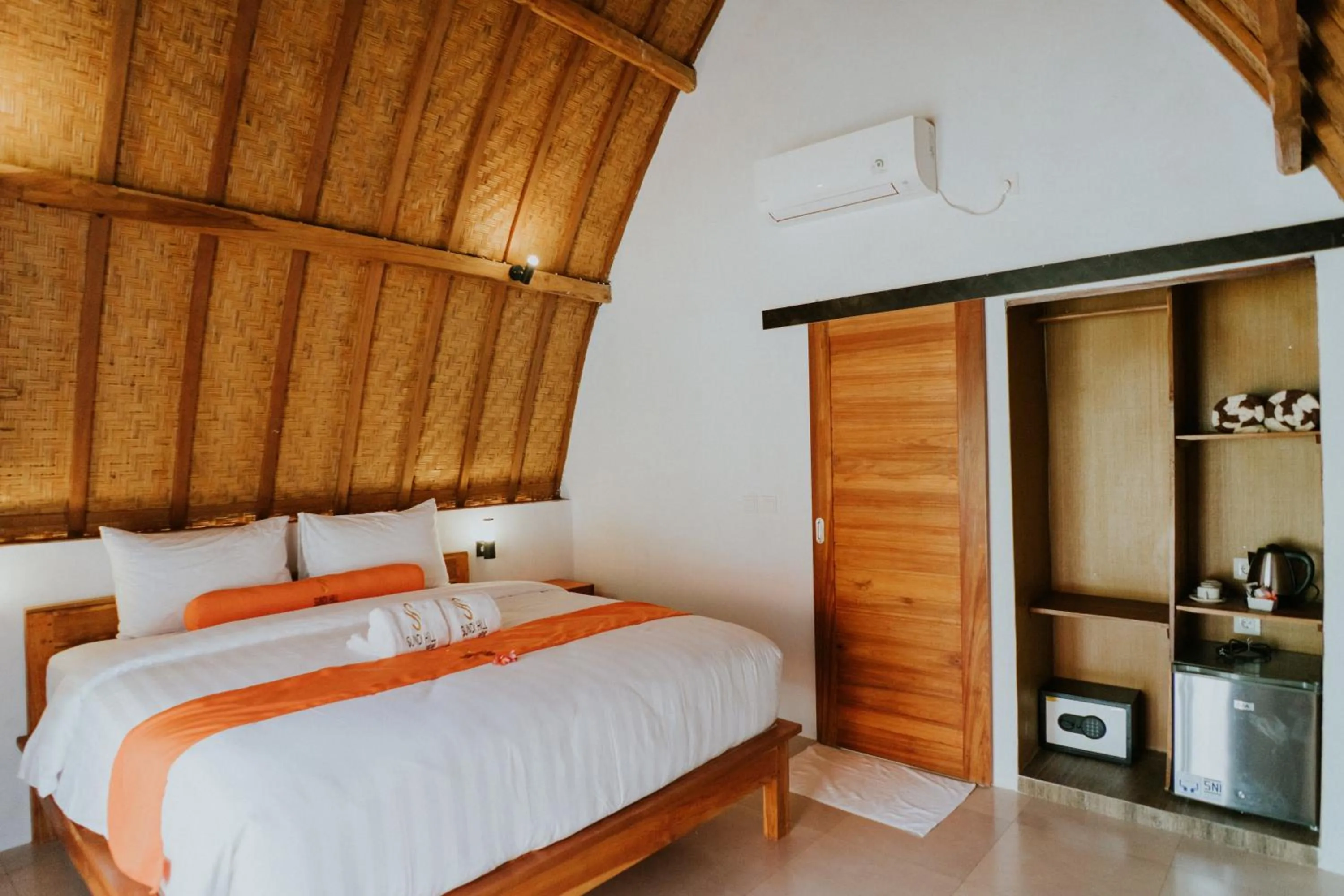 Bed in Sundi Hill Cottage