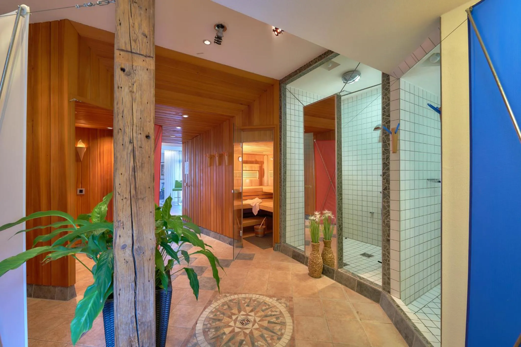 Spa and wellness centre/facilities in Hotel Garni am Goetheplatz