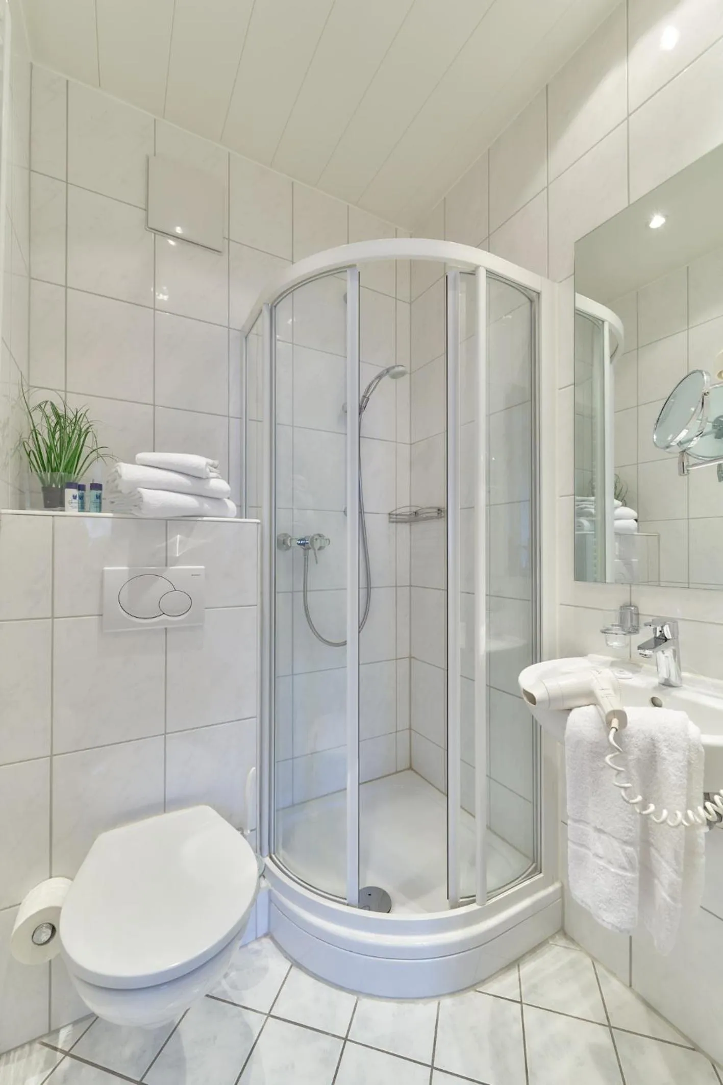 Bathroom in Hotel Garni am Goetheplatz